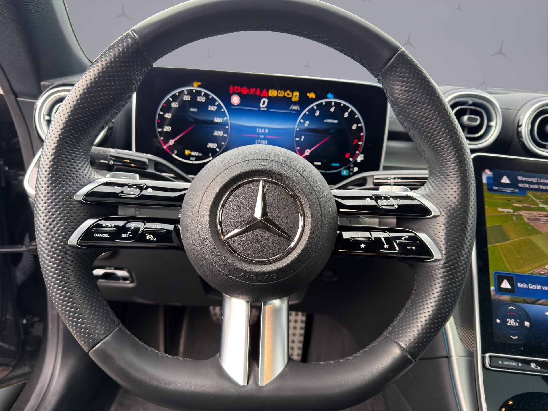 MERCEDES-BENZ CLE 300 AMG Line 4matic Coupé-image-19