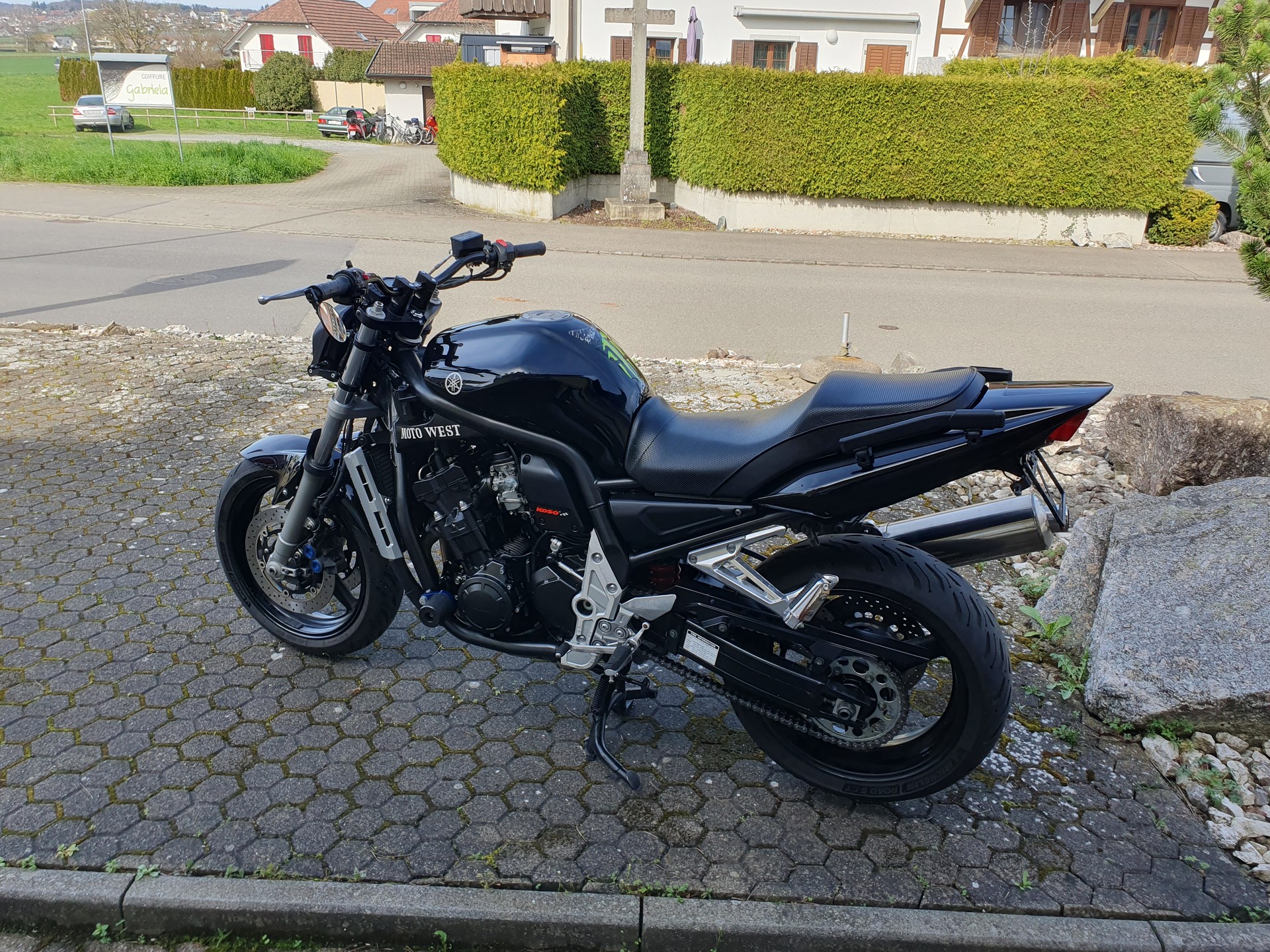 YAMAHA FZS 1000 Fazer-image-1