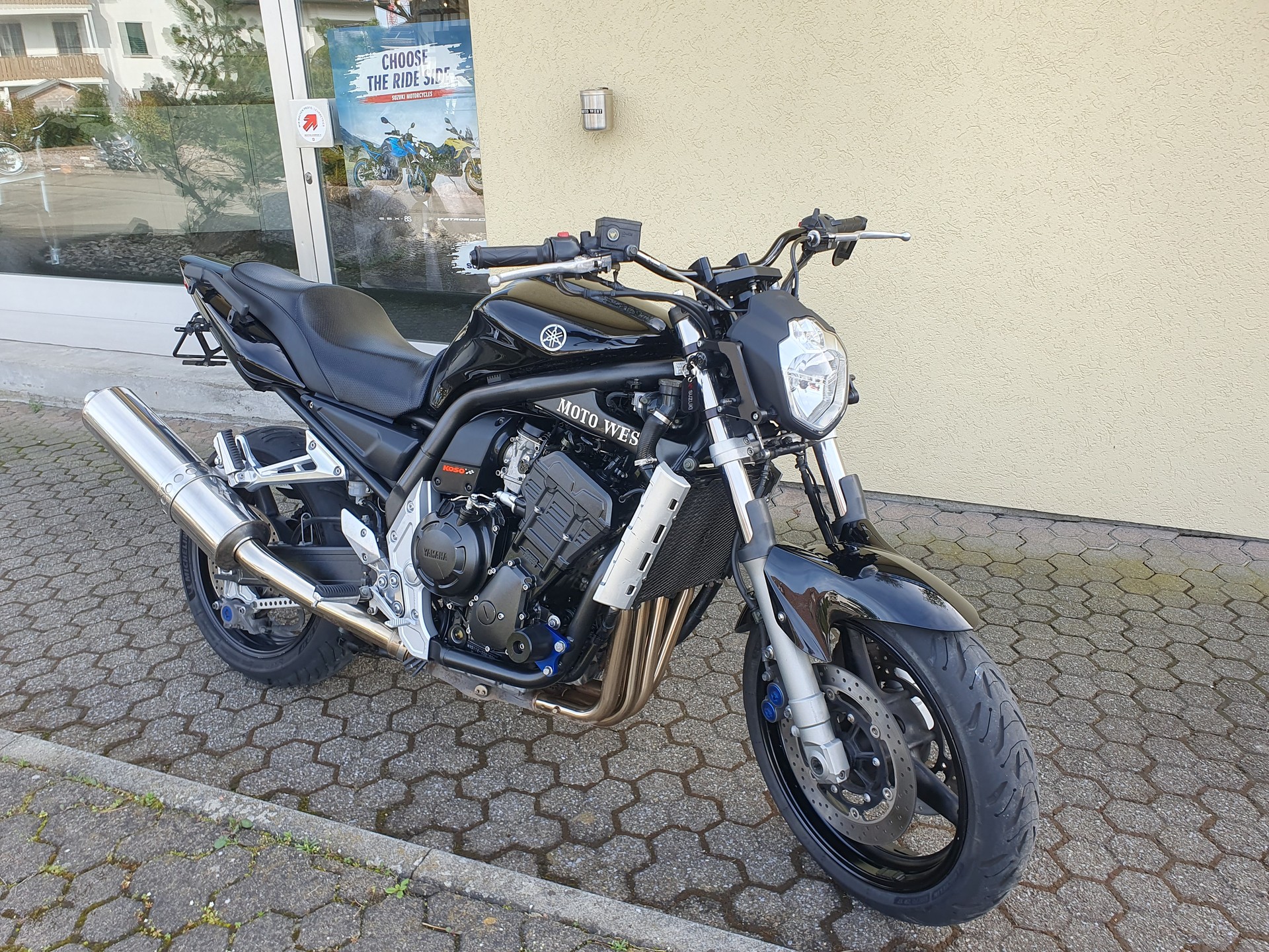 YAMAHA FZS 1000 Fazer-image-4