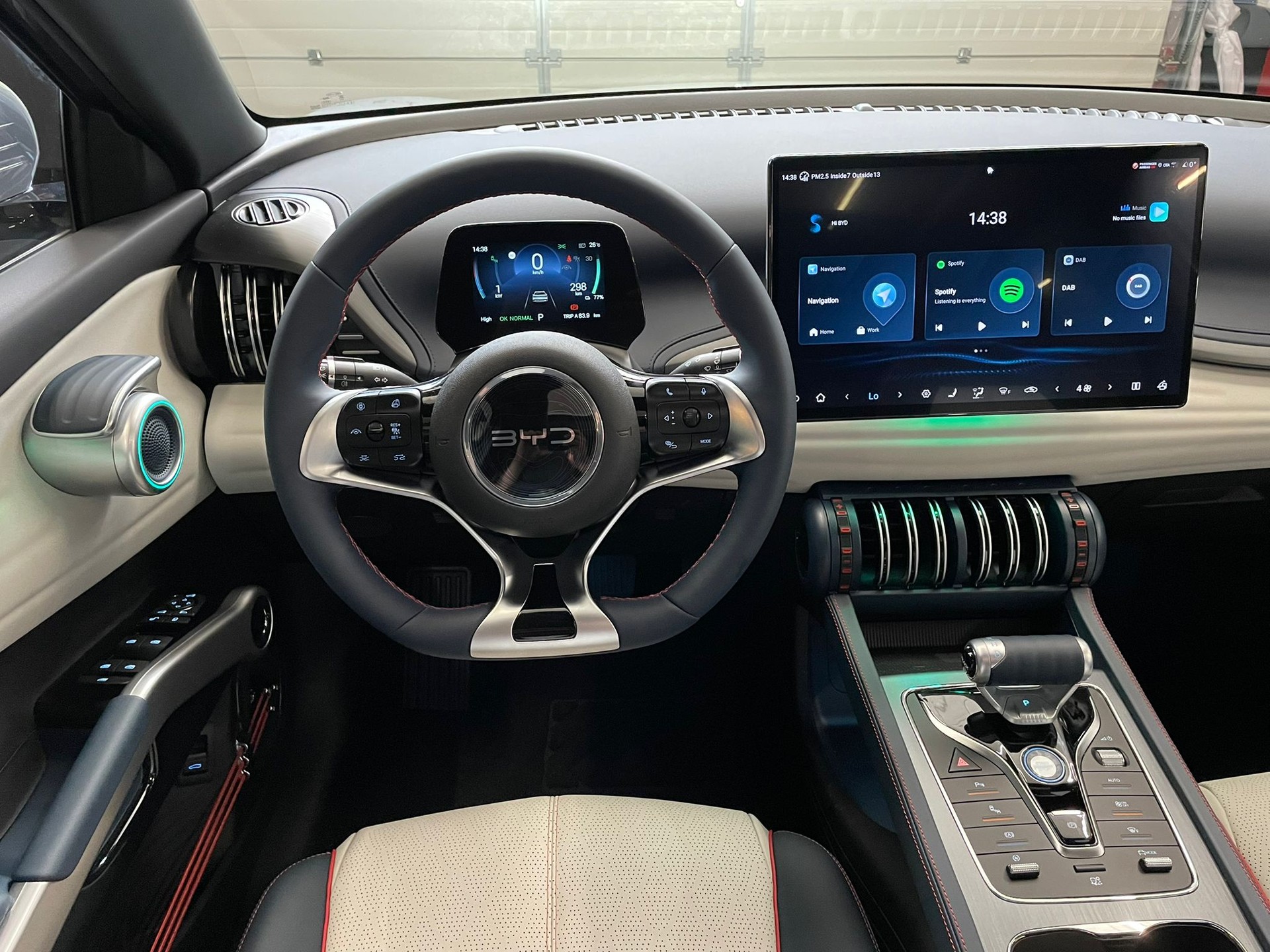 BYD ATTO 3 Design-LHD-image-10