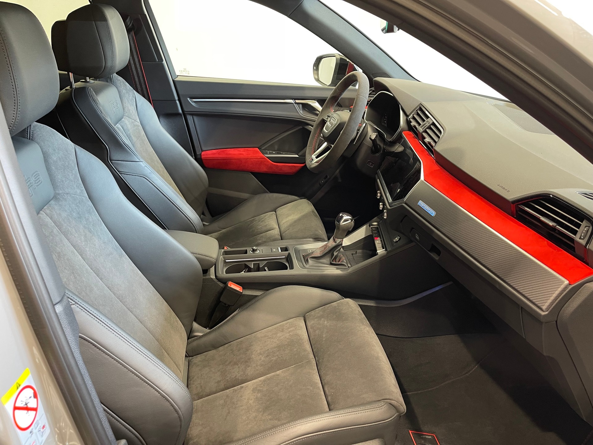 AUDI RS Q3 2.5 TFSI quattro S tronic *NARDO*-image-12