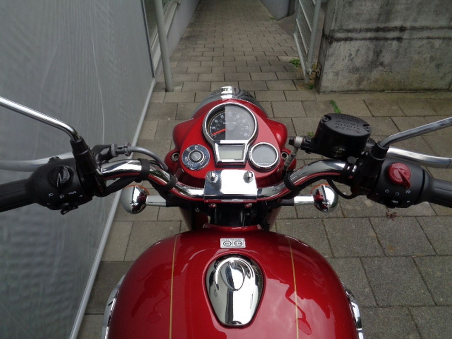 ROYAL ENFIELD CLASSIC 350 E5-image-7