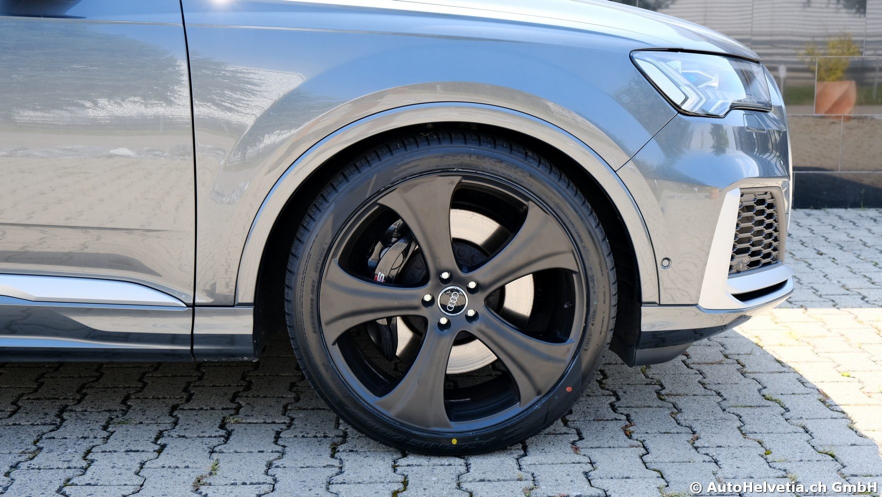AUDI SQ7 TFSI quattro tiptronic-image-7