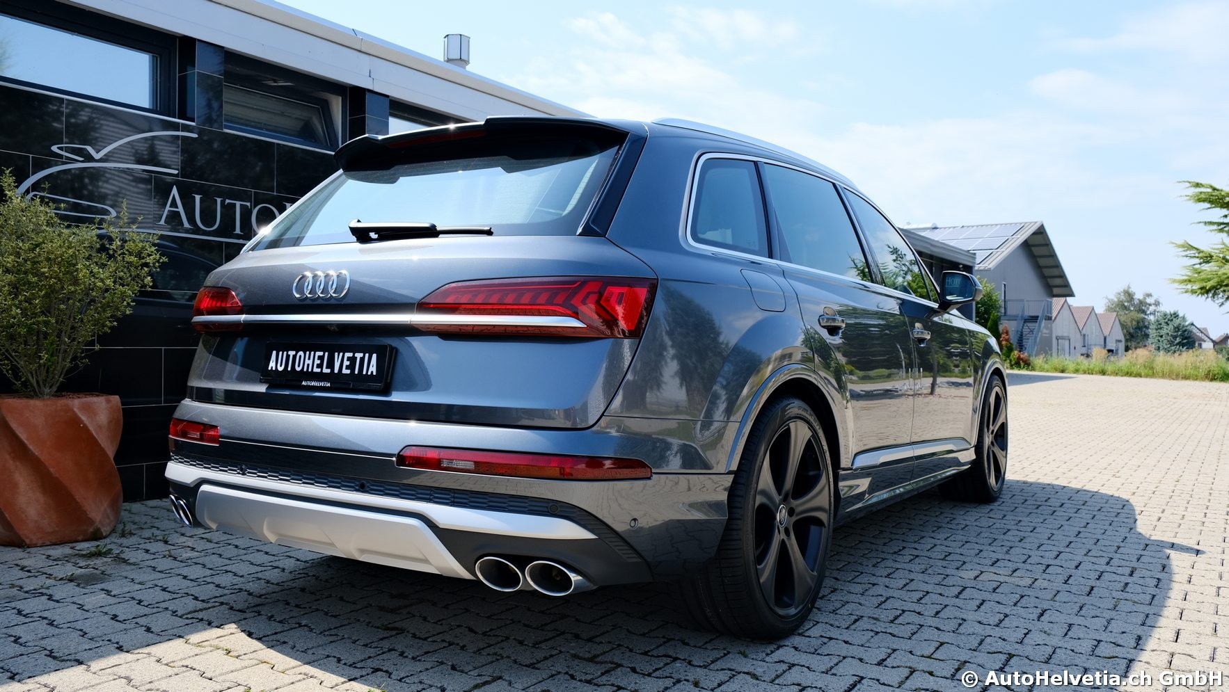 AUDI SQ7 TFSI quattro tiptronic-image-5