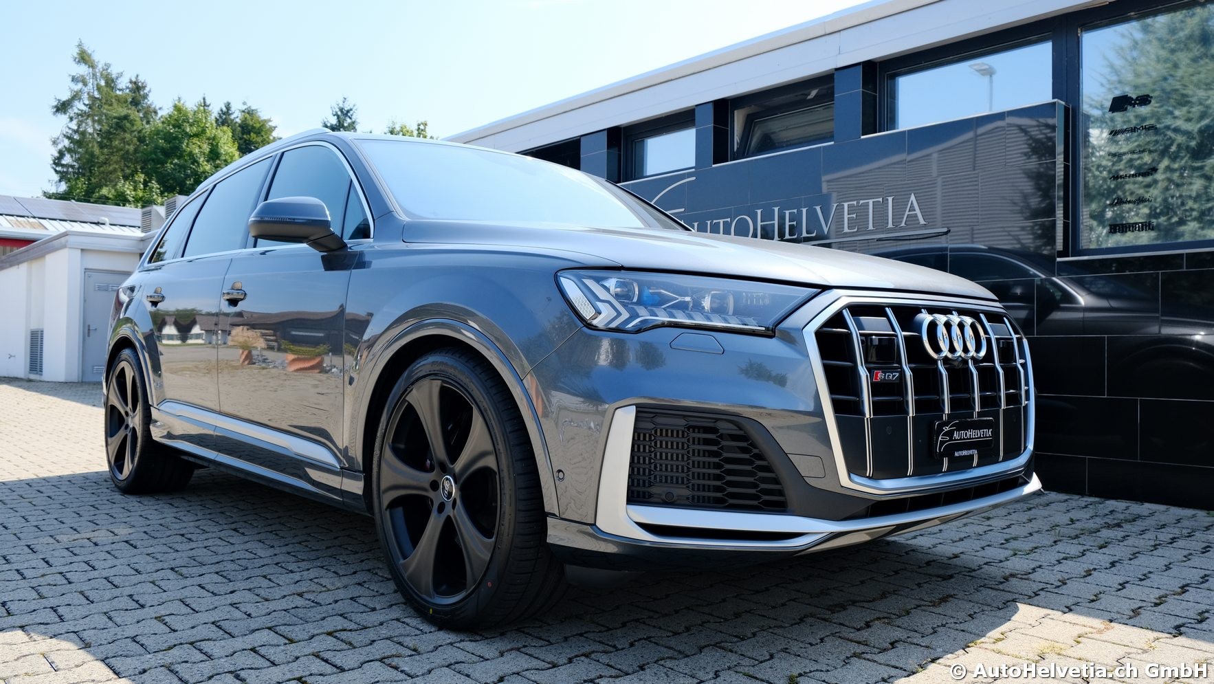 AUDI SQ7 TFSI quattro tiptronic-showroom-element-1