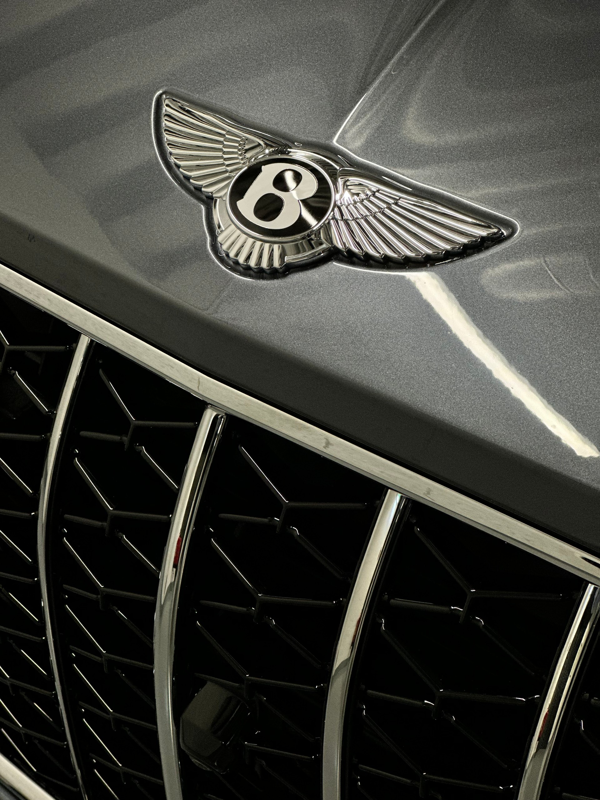BENTLEY Continental GT Azure V8 Hybrid-image-21