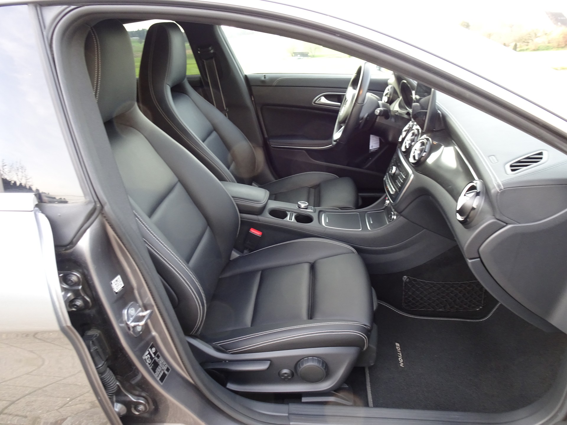 MERCEDES-BENZ CLA Shooting Brake 200 Urban 7G-DCT-image-7