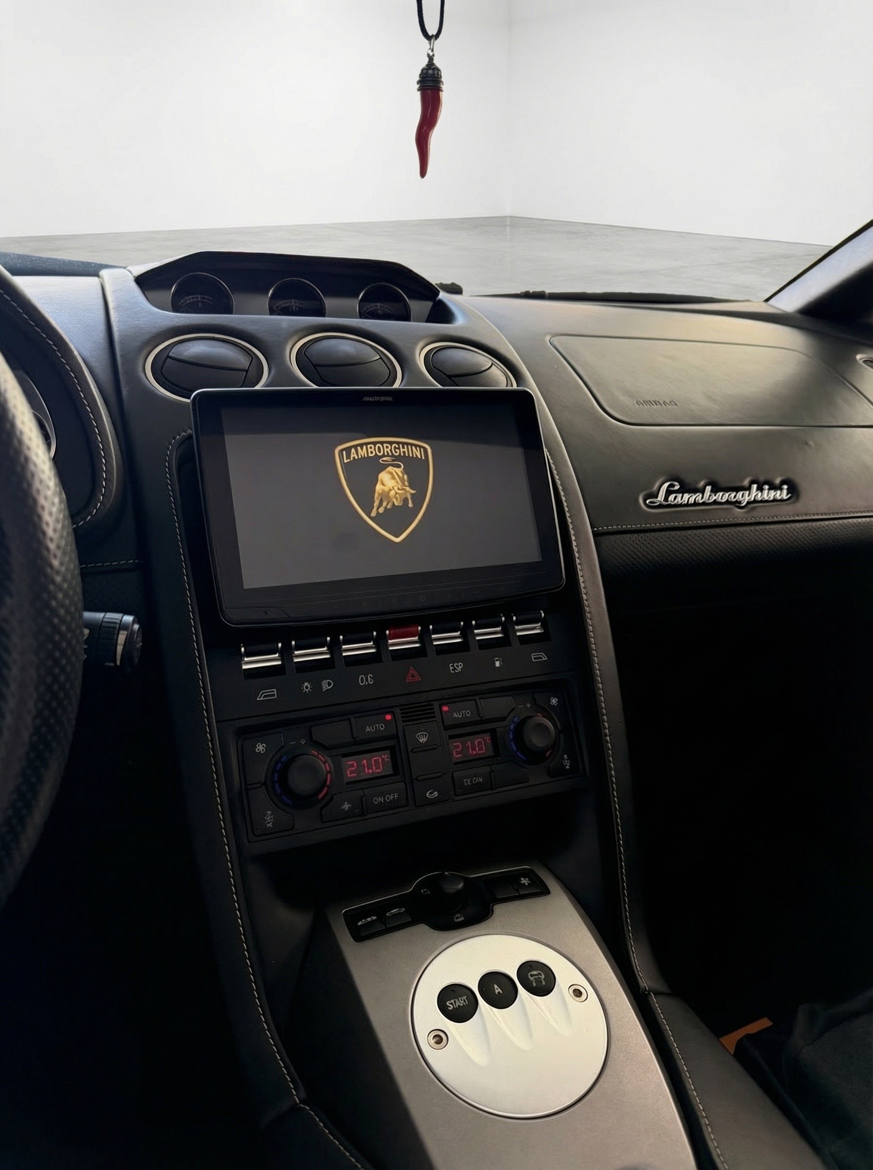 LAMBORGHINI Gallardo 5.0 V10 Spyder-image-4