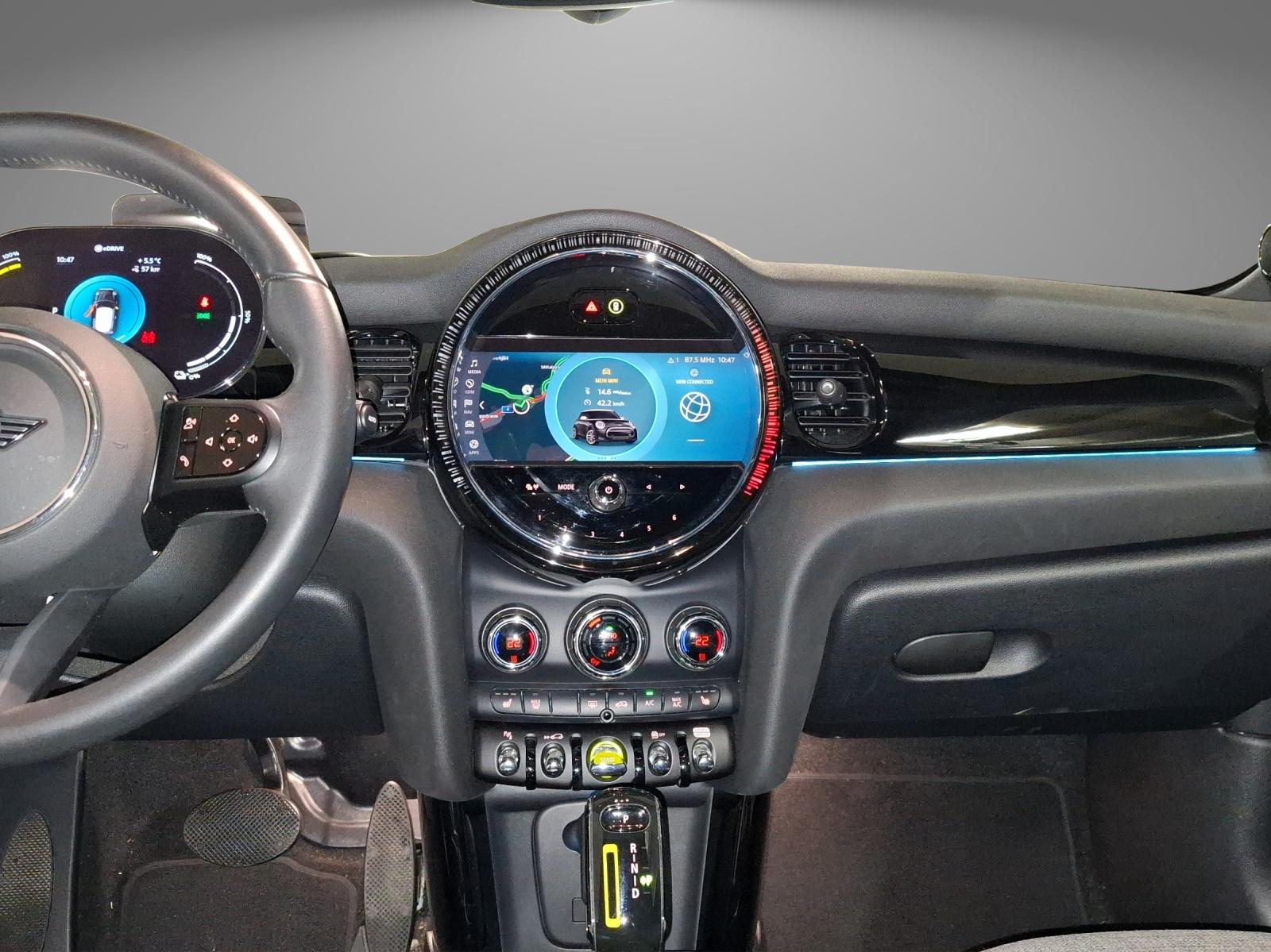 MINI F56 Cooper SE-image-11