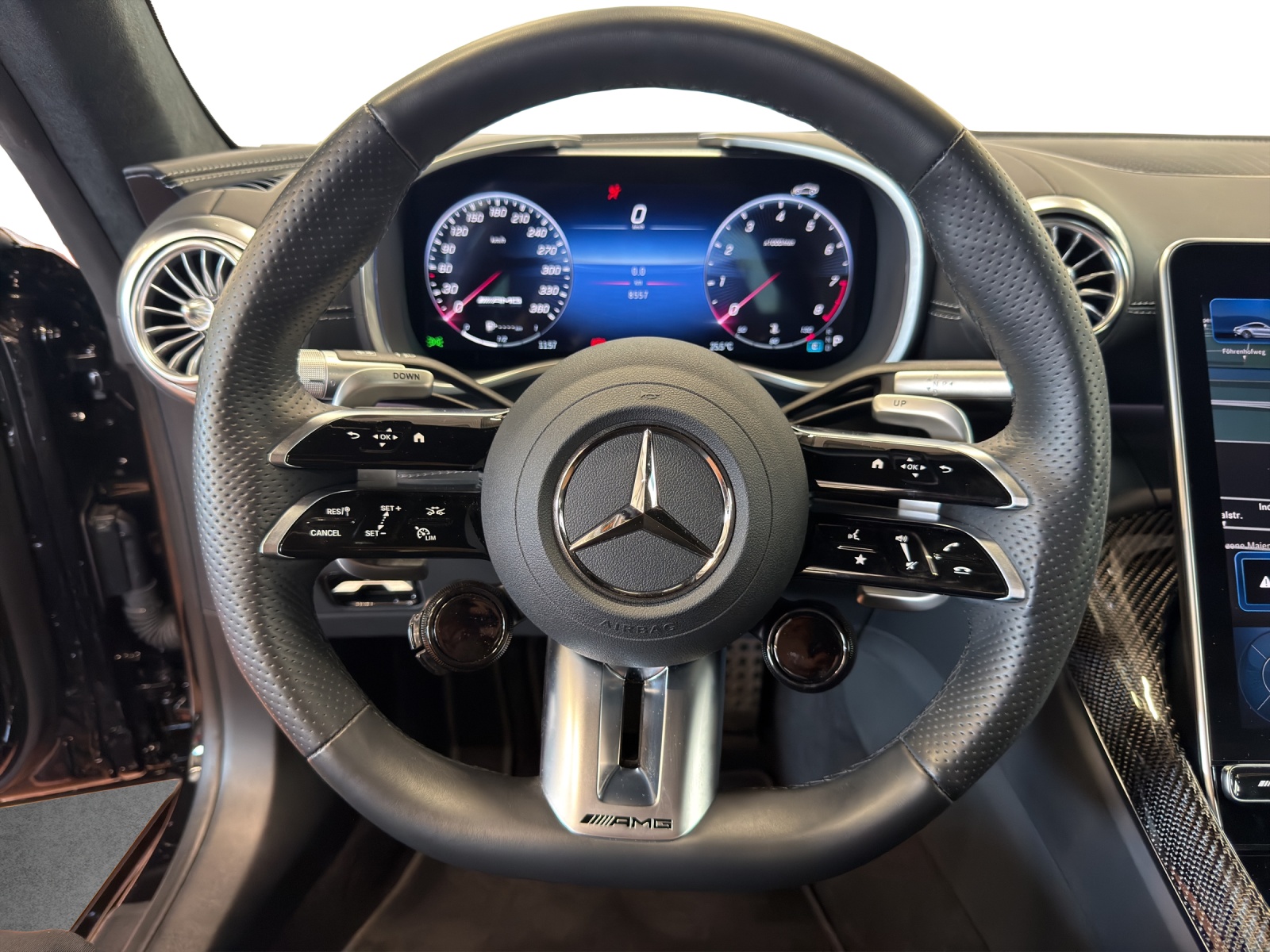 MERCEDES-BENZ AMG GT 63 4M+ Executive-image-10
