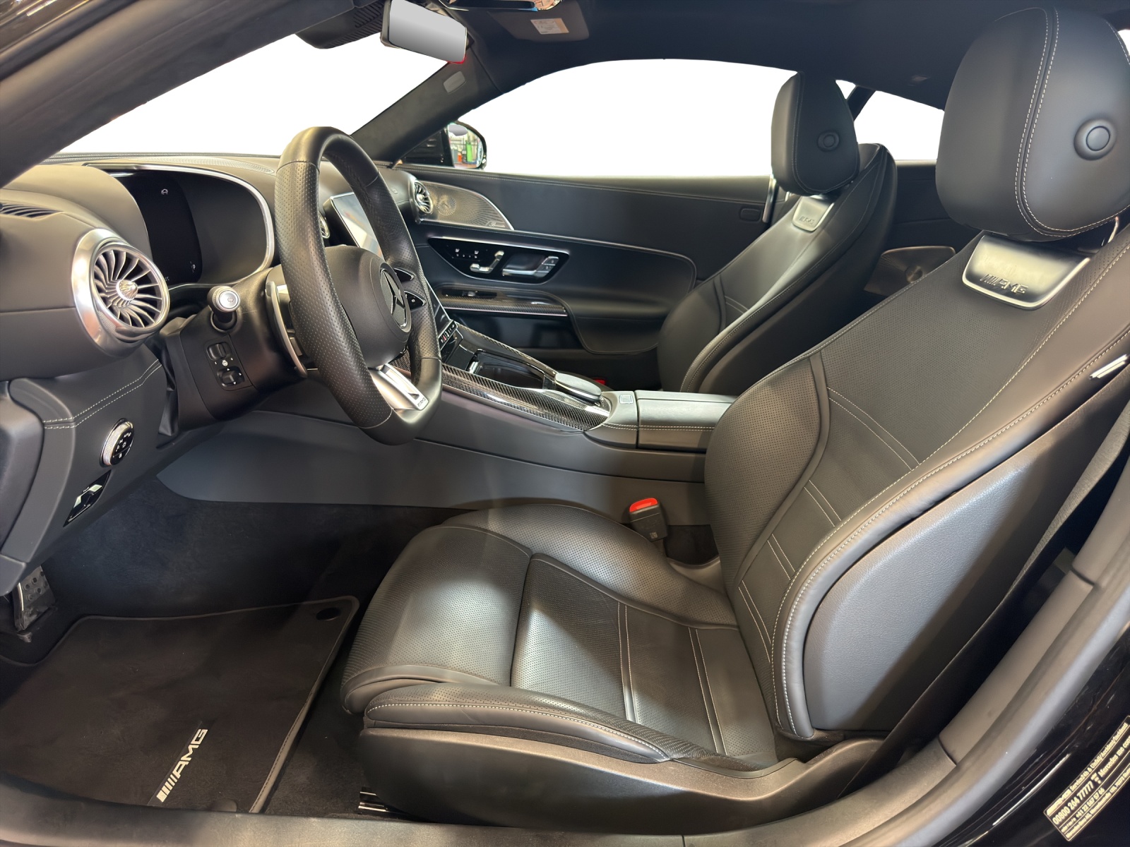 MERCEDES-BENZ AMG GT 63 4M+ Executive-image-8
