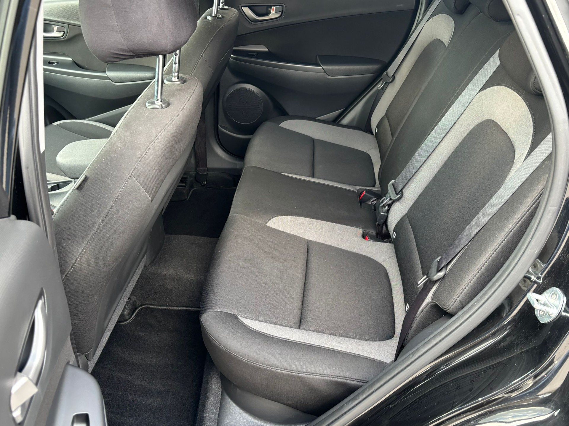 HYUNDAI Kona 1.6 CRDI Origo 4WD DCT-image-11