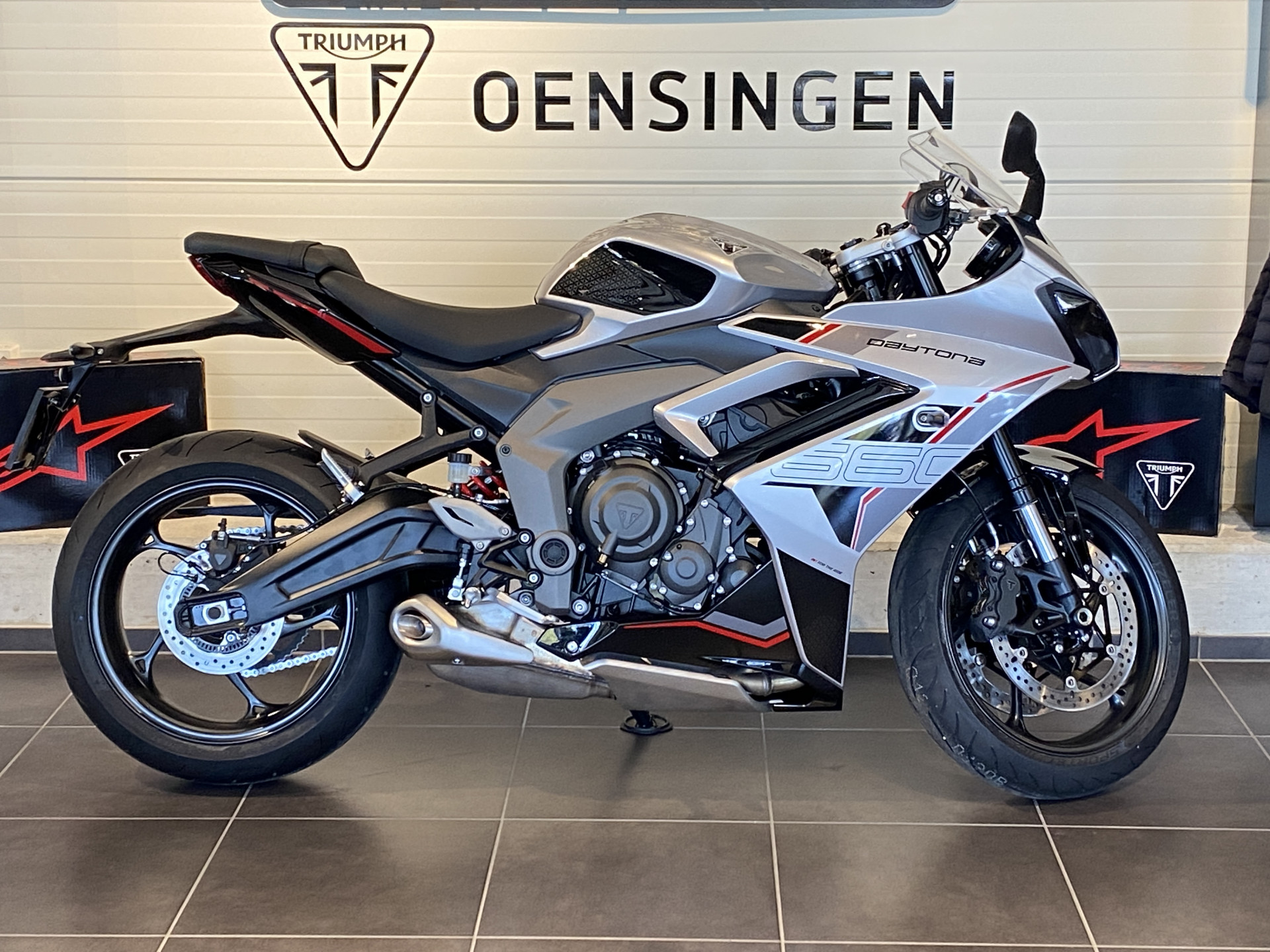 TRIUMPH Daytona 660 (4.49 % Power Leasing - Gültig bis 30.06.2026)-image-3