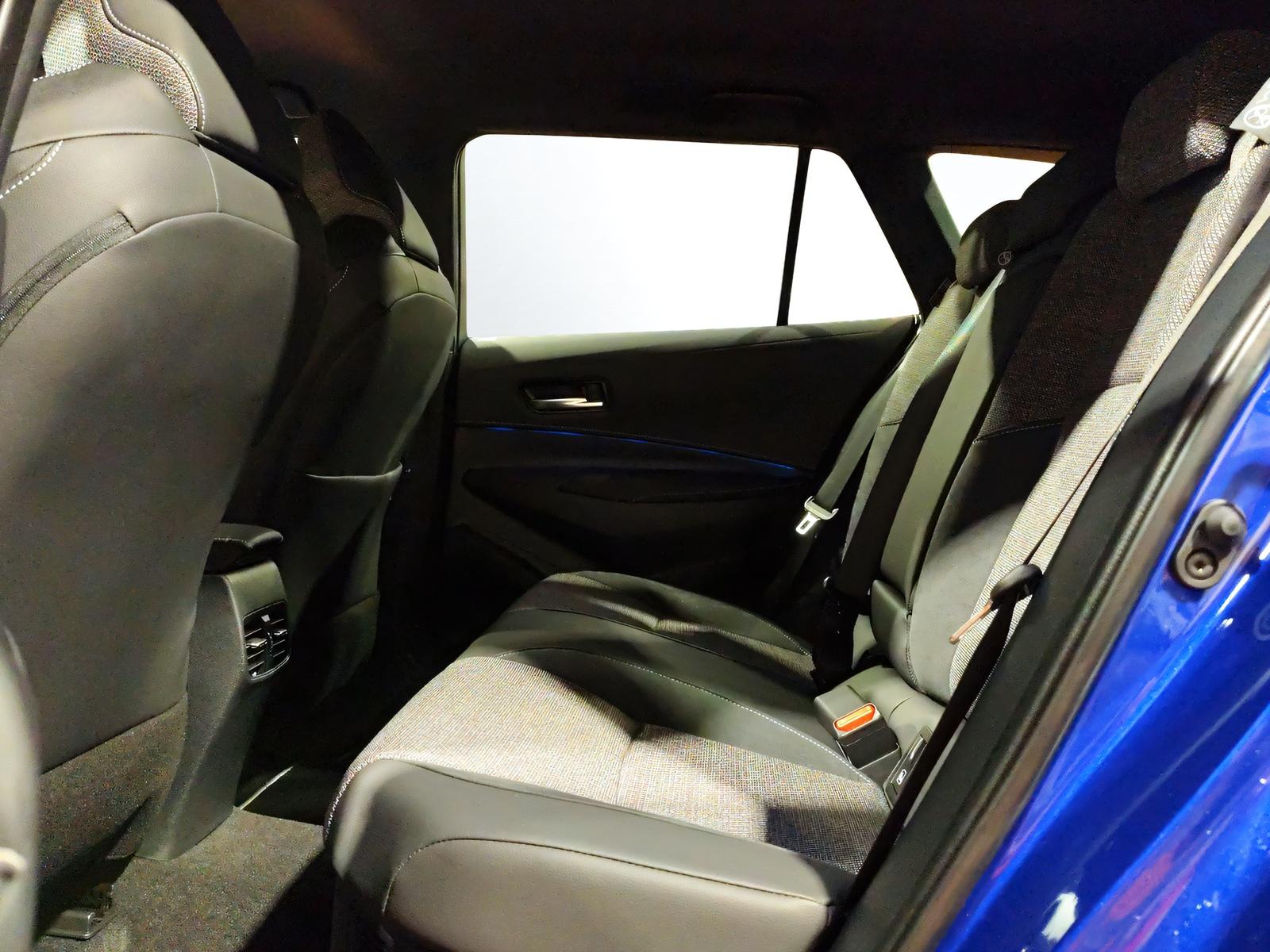 TOYOTA Corolla Touring Sports 2.0 HSD Swiss Edition-image-15