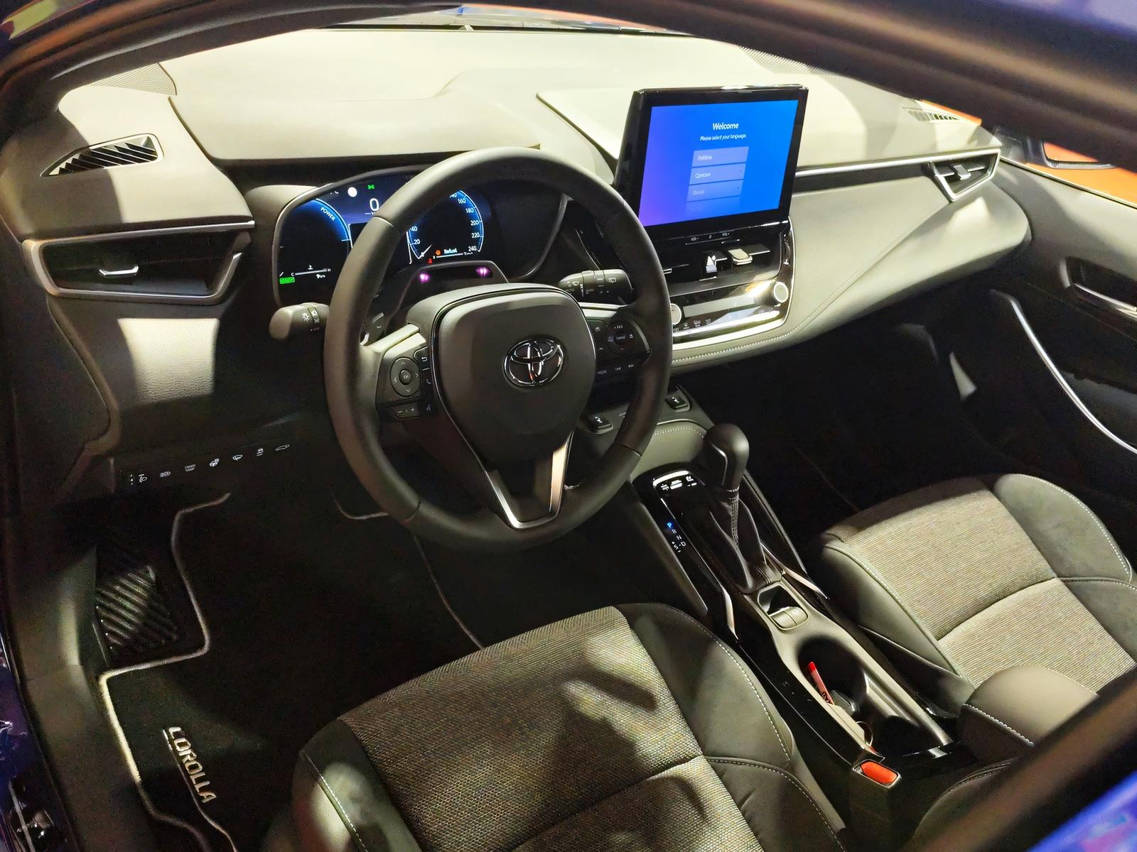 TOYOTA Corolla Touring Sports 2.0 HSD Swiss Edition-image-8