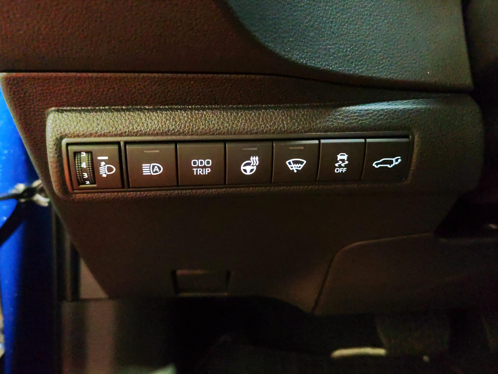 TOYOTA Corolla Touring Sports 2.0 HSD Swiss Edition-image-13