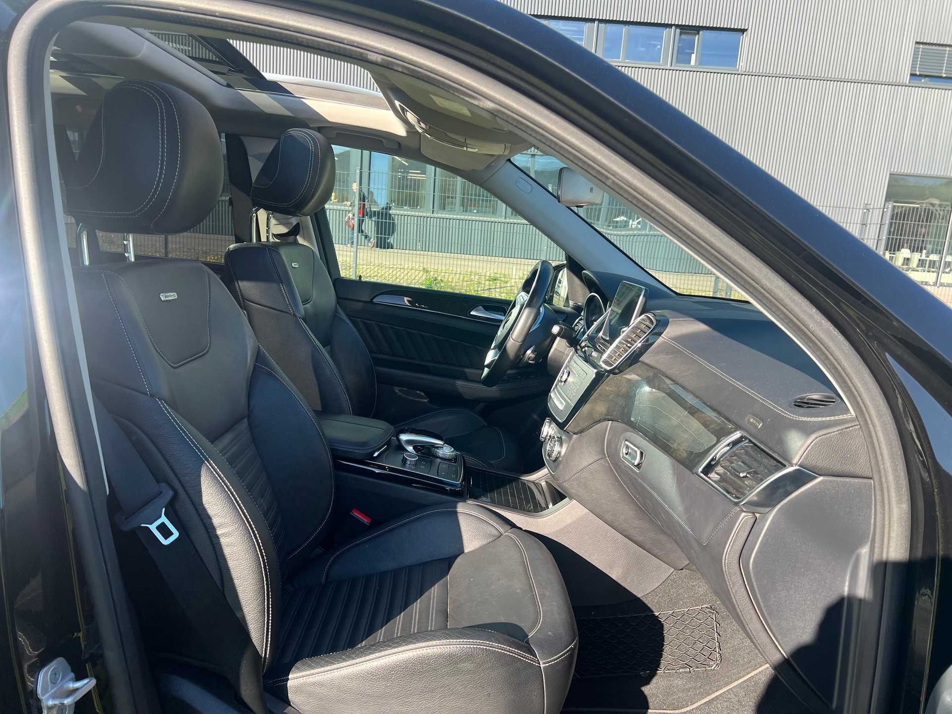 MERCEDES-BENZ GLE 500 e 4Matic 7G-Tronic -AMG Line-image-24