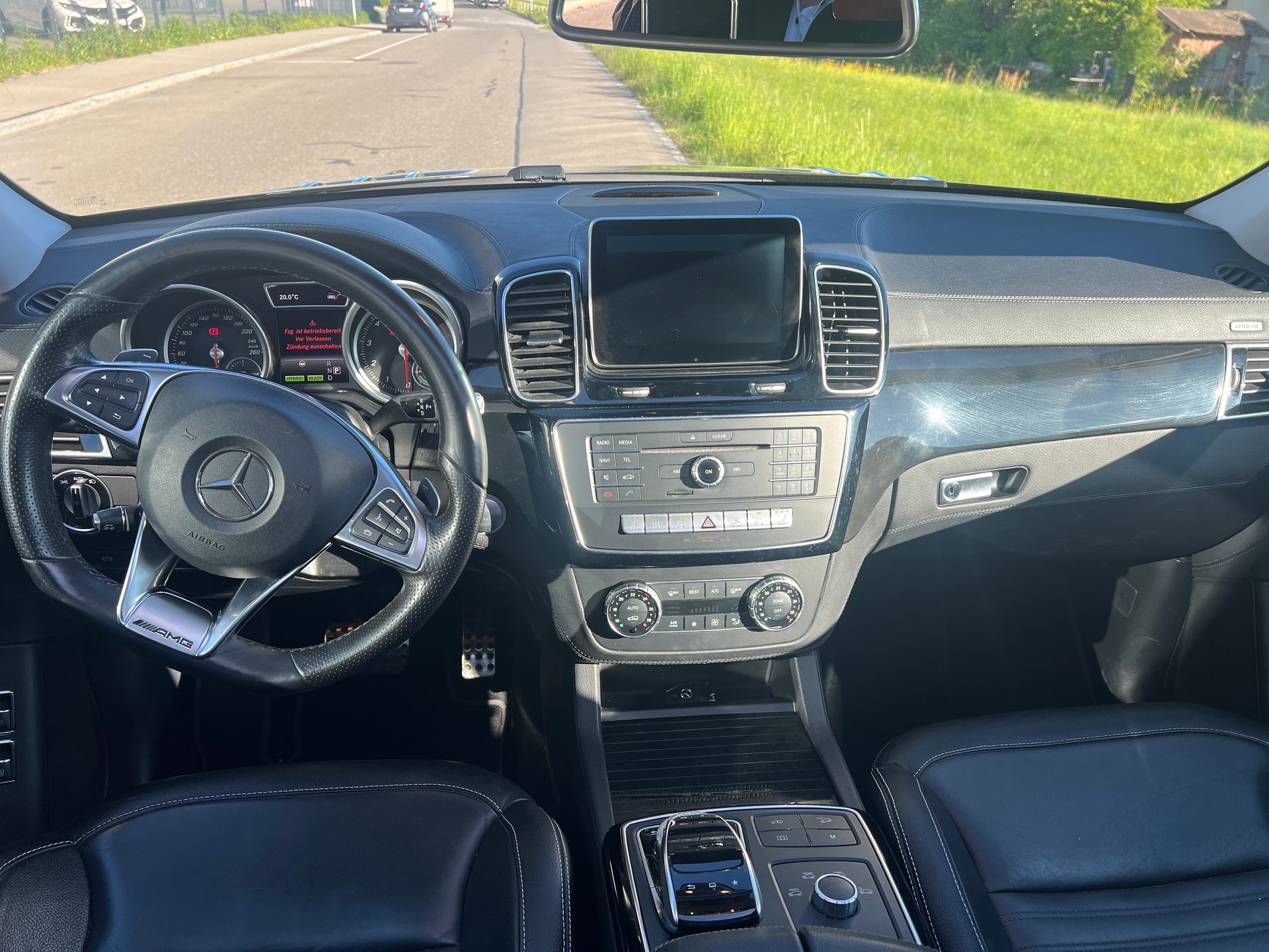 MERCEDES-BENZ GLE 500 e 4Matic 7G-Tronic -AMG Line-image-15