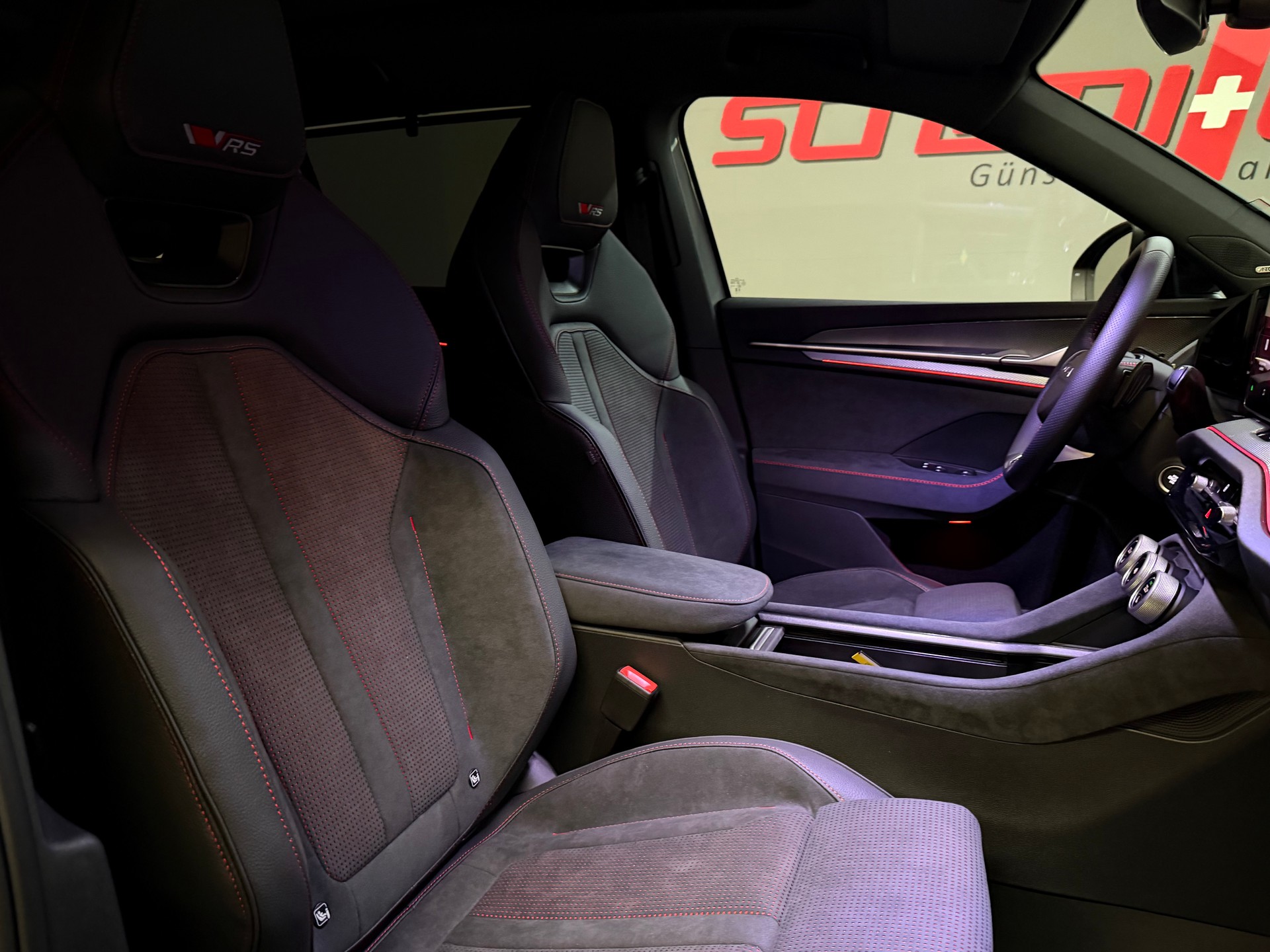 SKODA Kodiaq 2.0 TSI RS 4x4-image-16