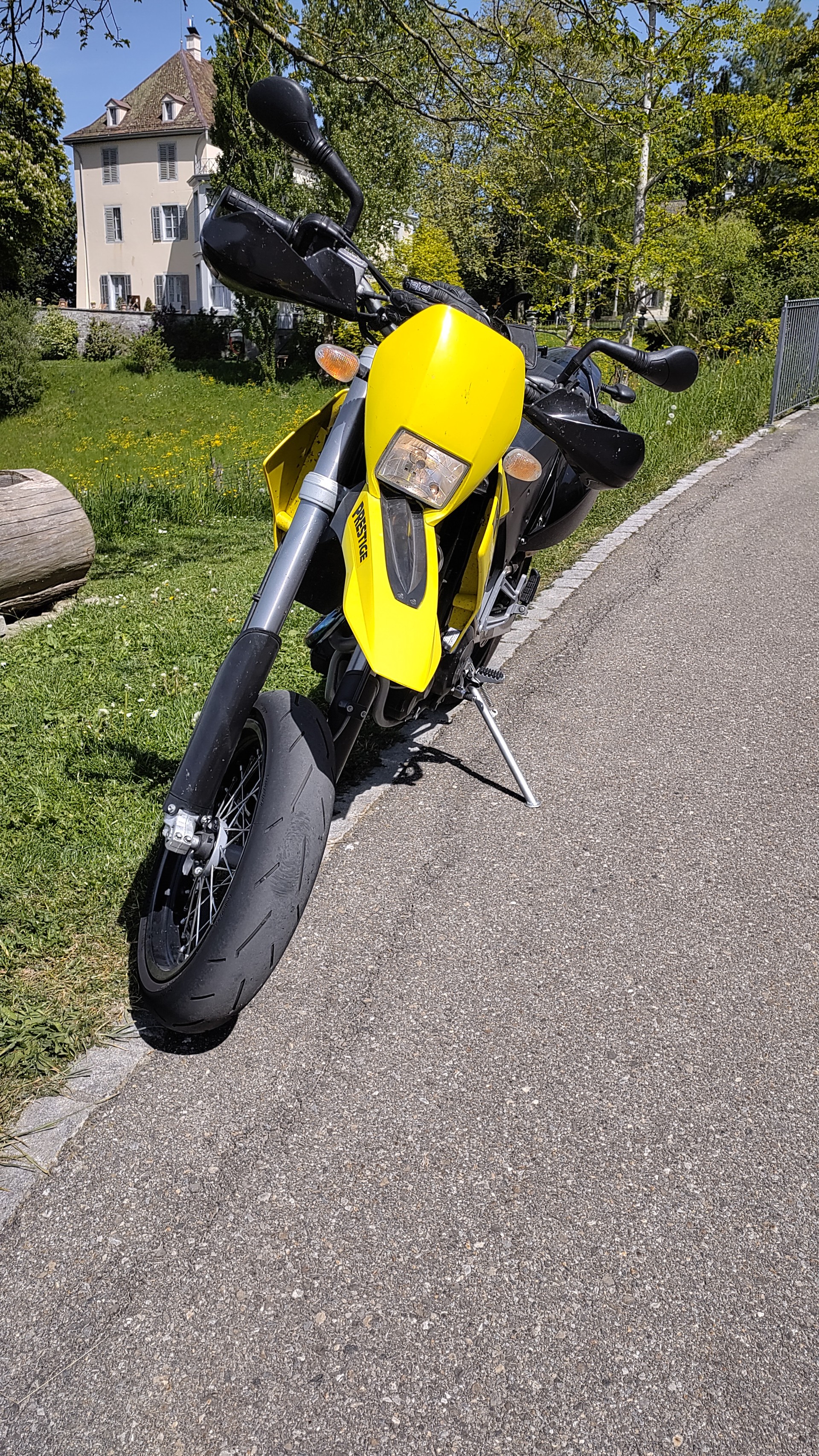 KTM 640 LC4-E Supermoto-image-2