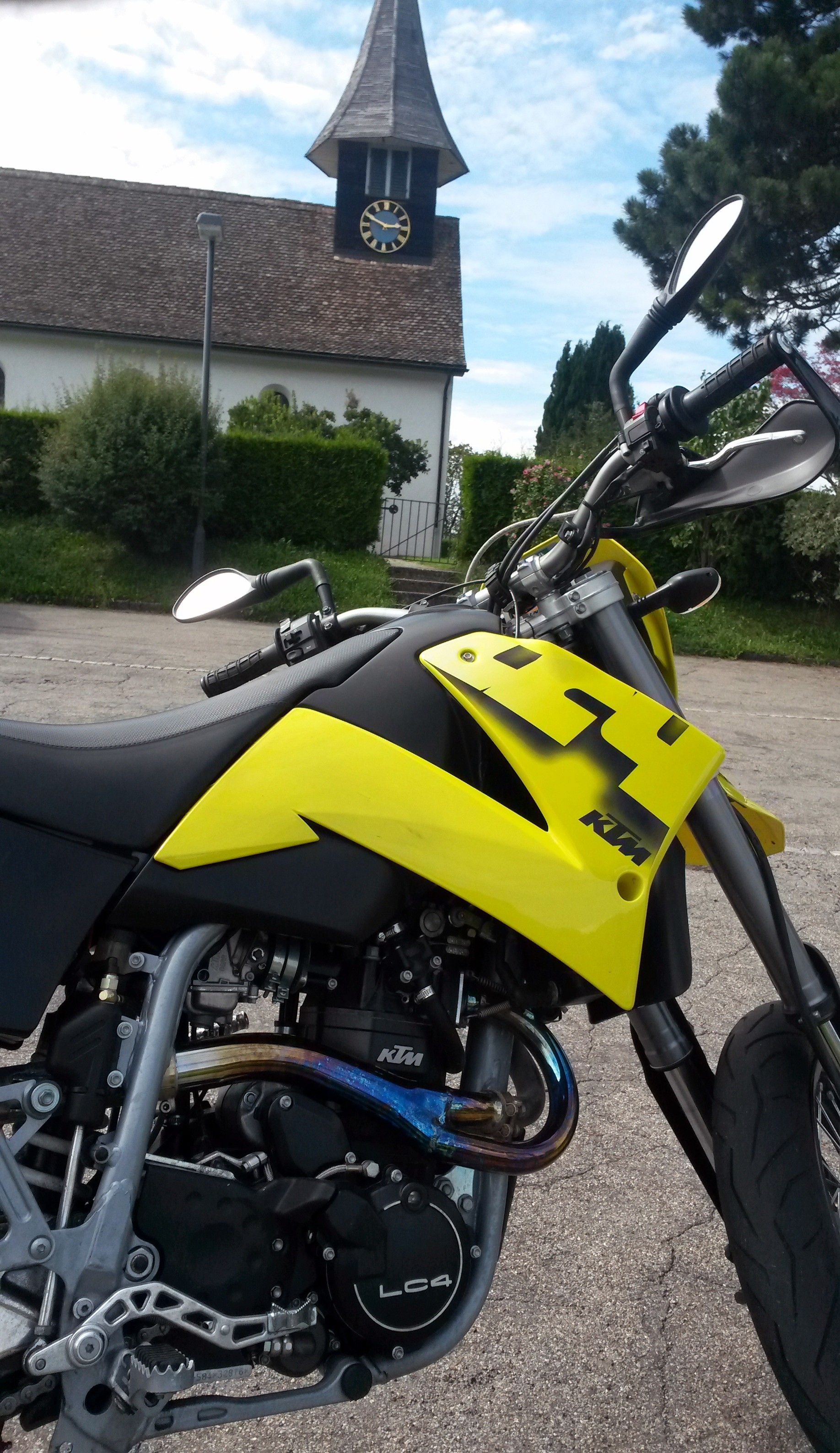 KTM 640 LC4-E Supermoto-image-5