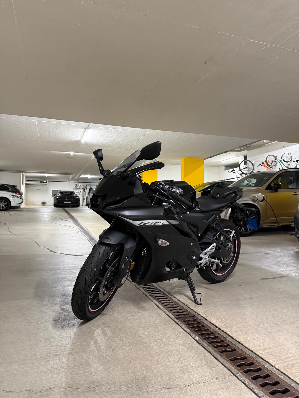 YAMAHA YZF-R 125 ABS-image-2