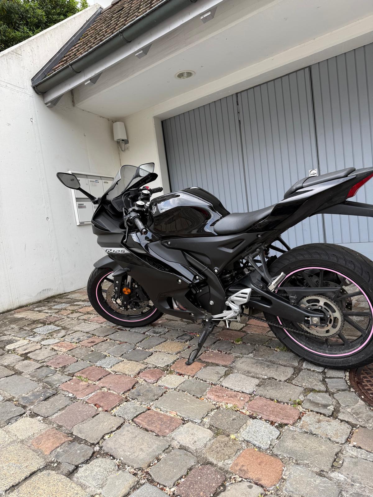YAMAHA YZF-R 125 ABS-image-10
