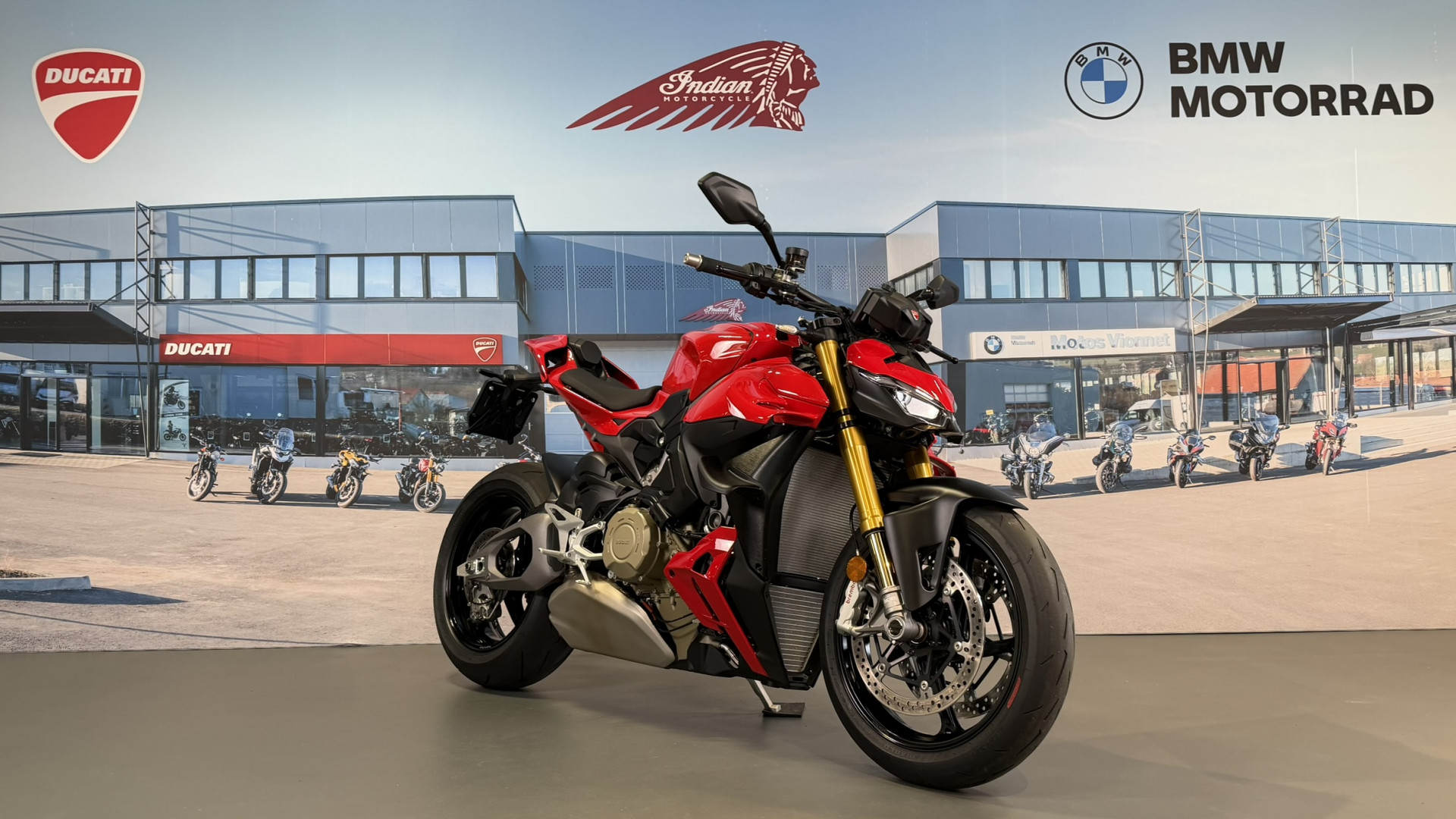 DUCATI Streetfighter 1103 V4 S-image-0