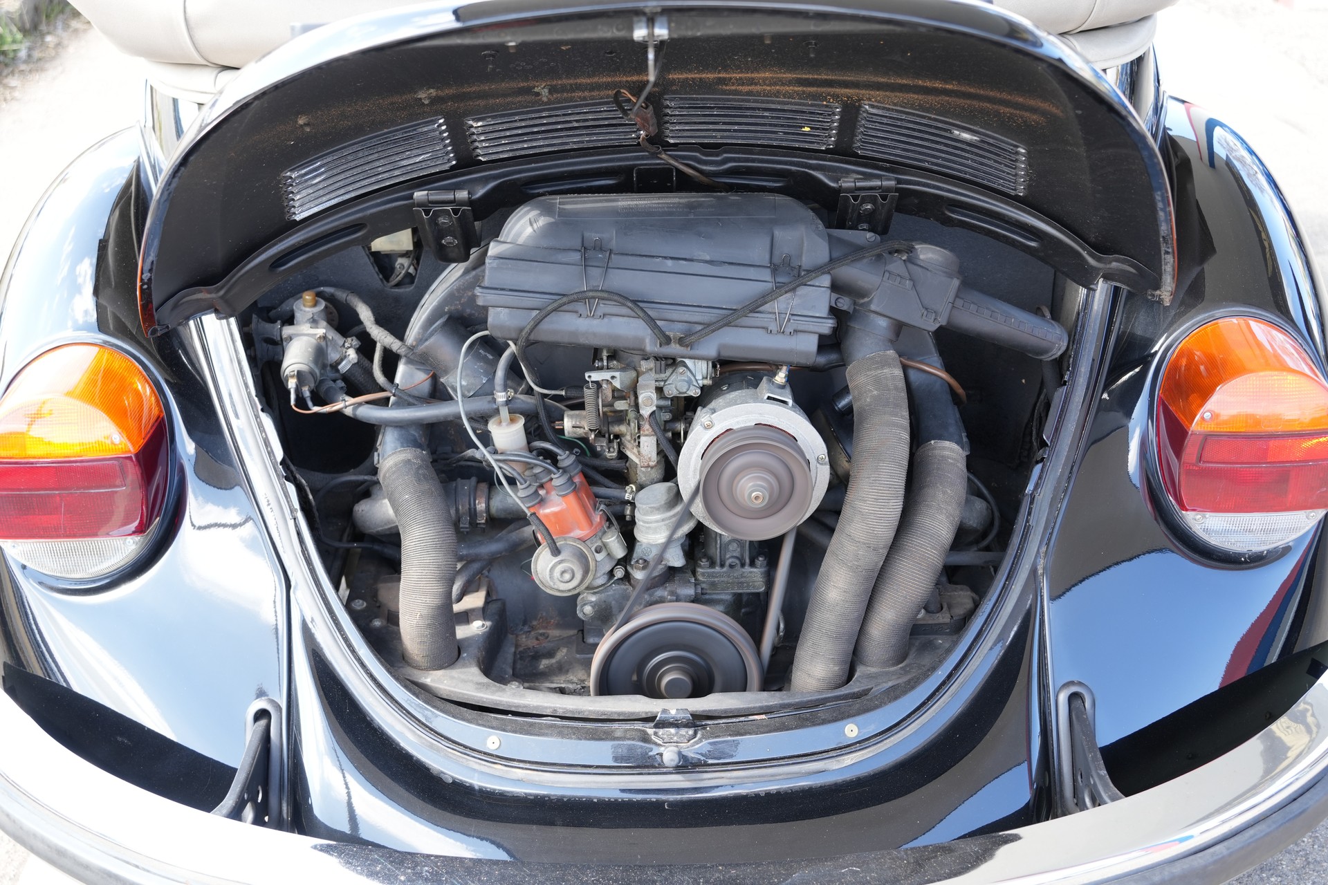 VW Käfer 1303 S Karmann-image-13