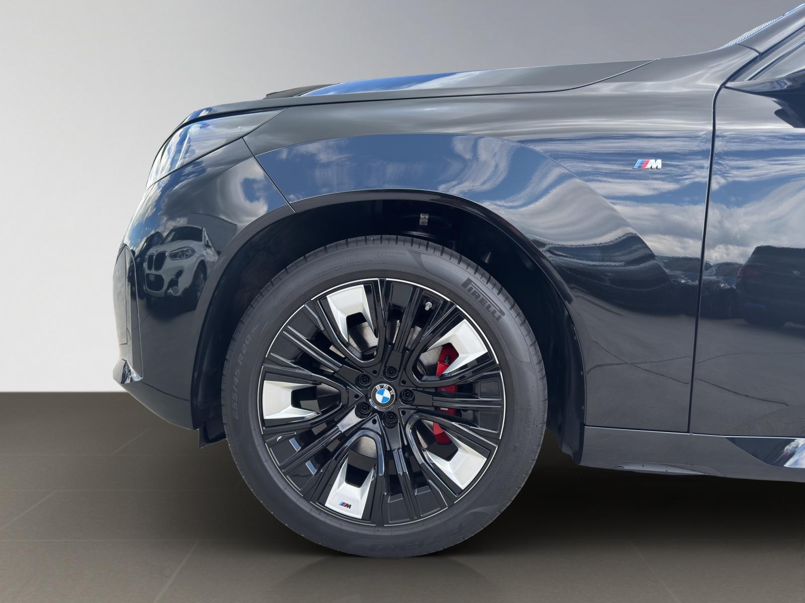 BMW X3 20d xDrive-showroom-element-1