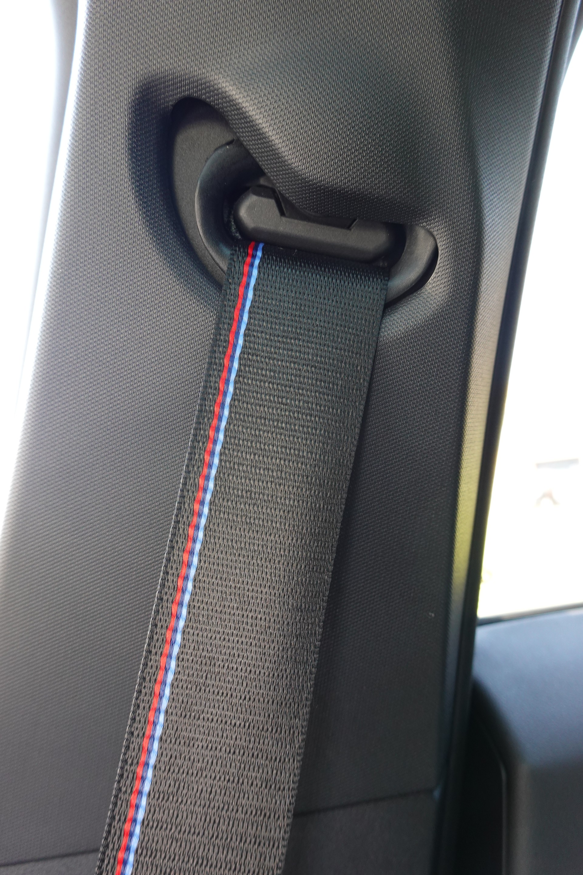 BMW M135i xDrive Steptronic - " CH Auto * Harman Kardon * Tempomat * Volant Chauffant * Sièges Sport Electrique/Mémoire/Chauffants "-image-25