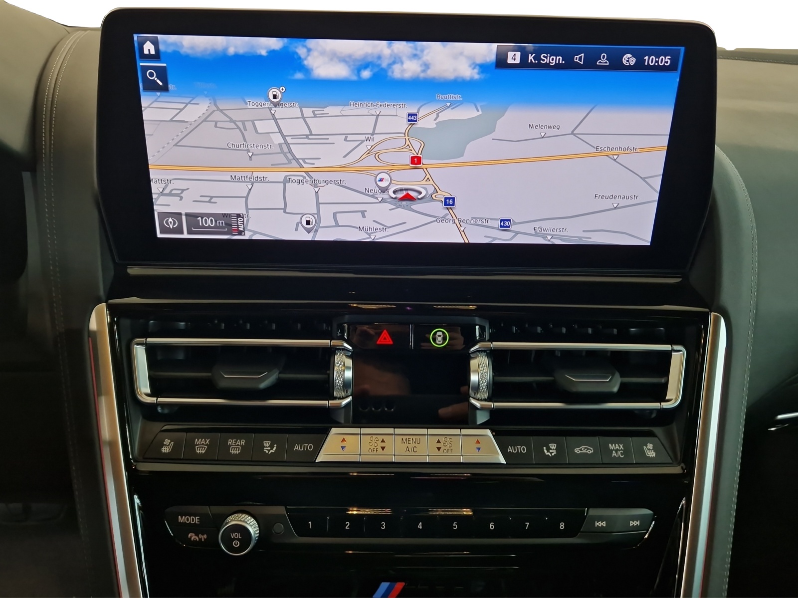 BMW M8 xDrive M Competition-image-8