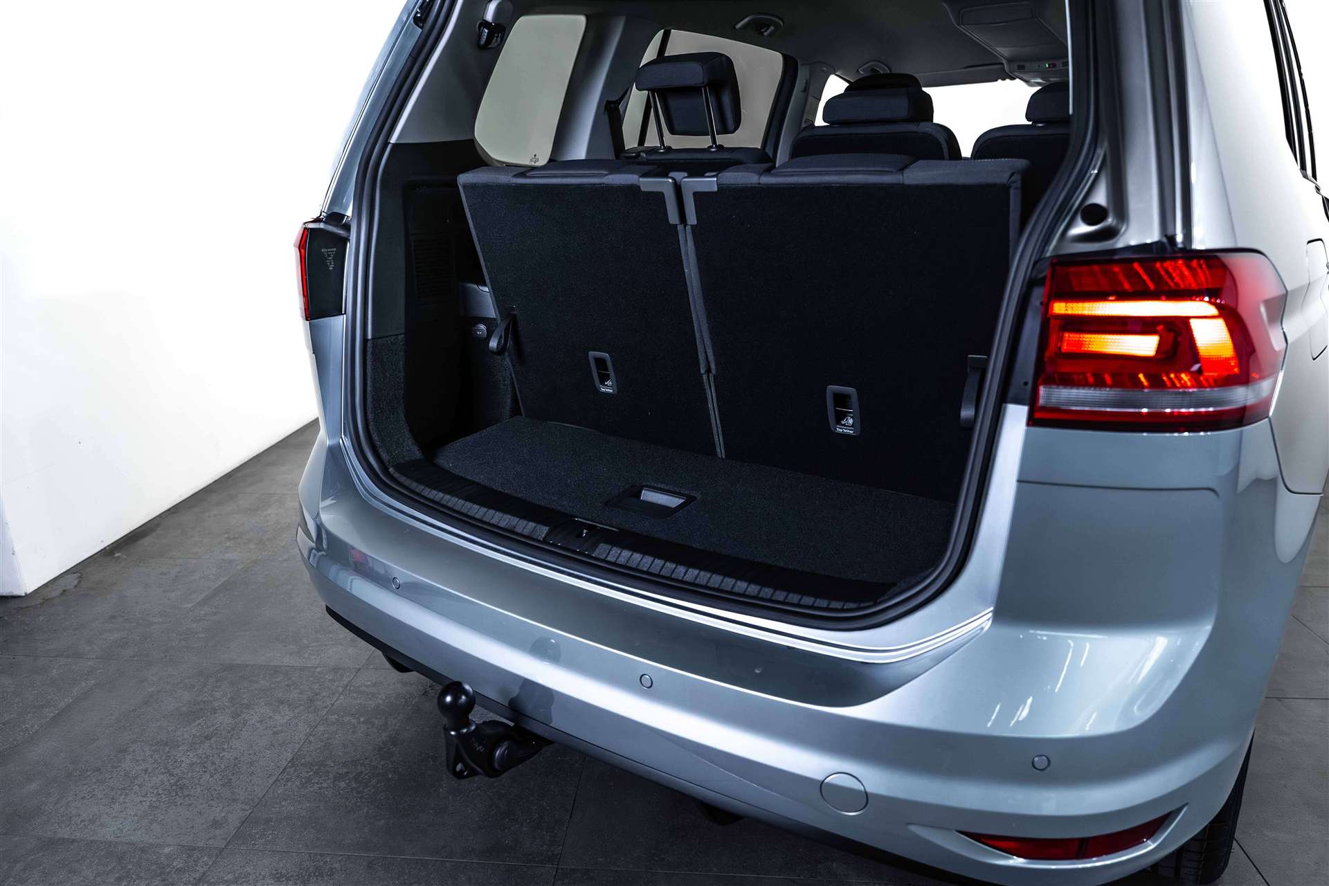 VW Touran 1.5 TSi EVO Comfortline Edition DSG-Automat 7-Plätzer-image-5