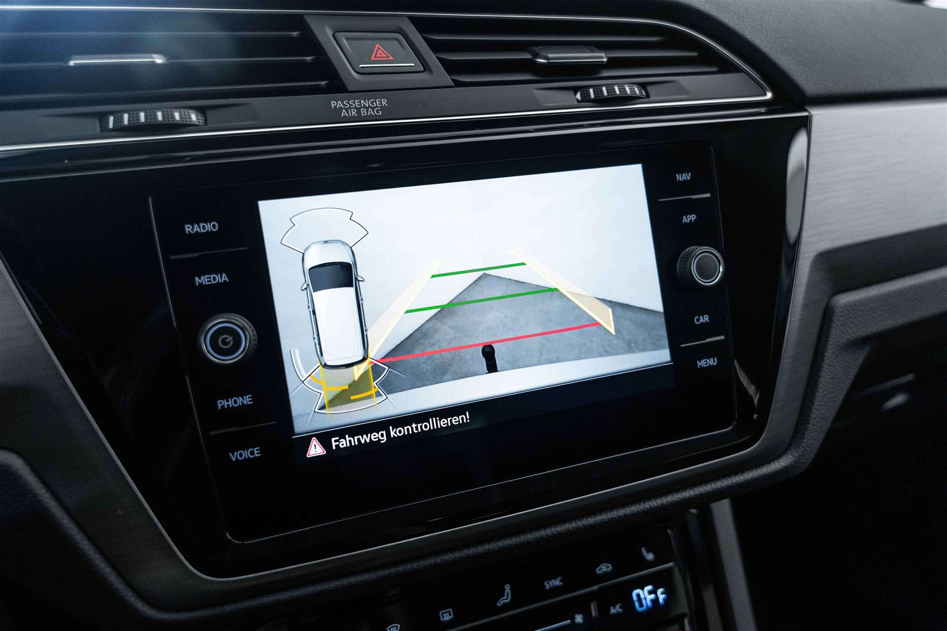 VW Touran 1.5 TSi EVO Comfortline Edition DSG-Automat 7-Plätzer-image-18
