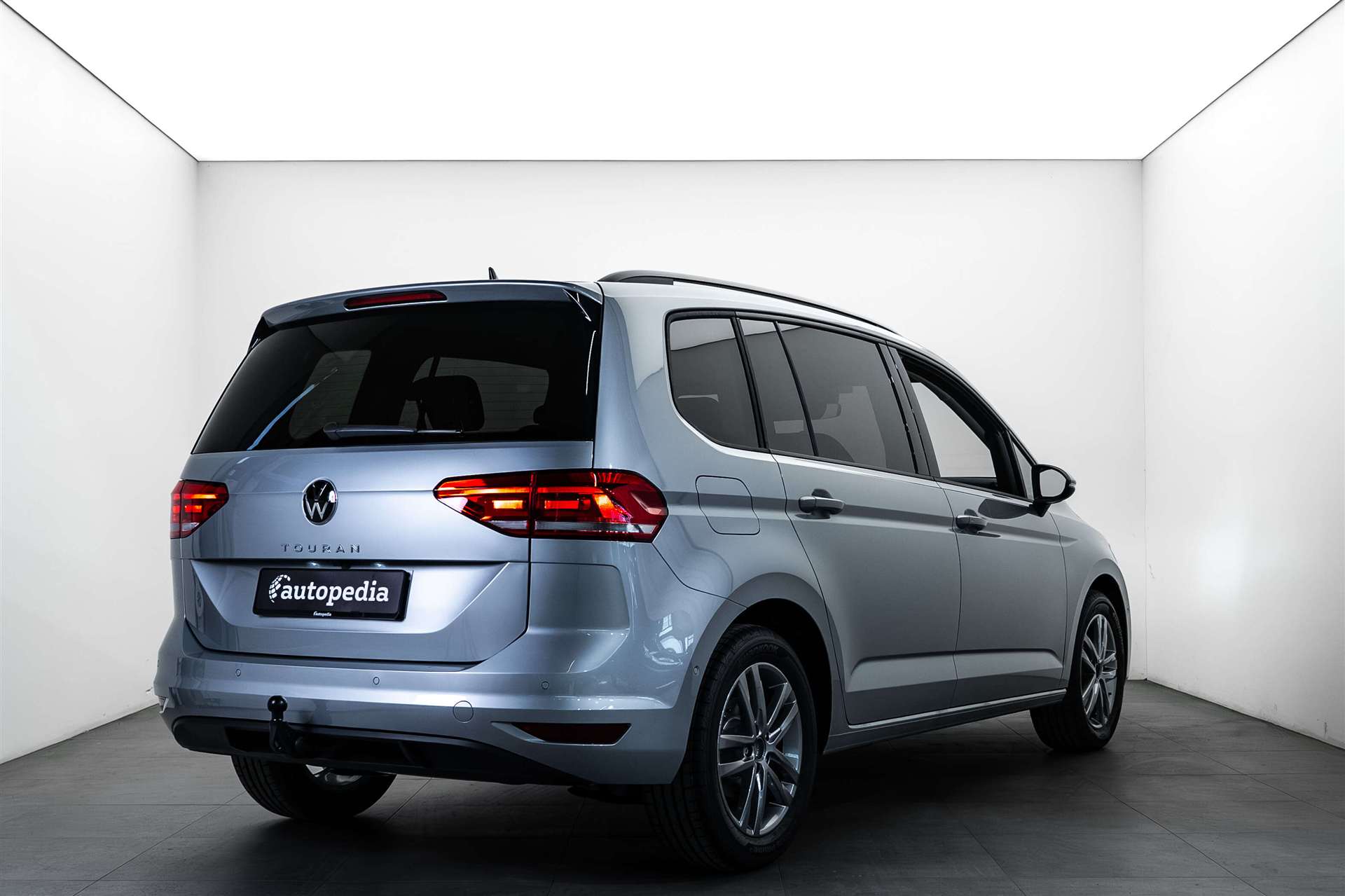 VW Touran 1.5 TSi EVO Comfortline Edition DSG-Automat 7-Plätzer-showroom-element-2