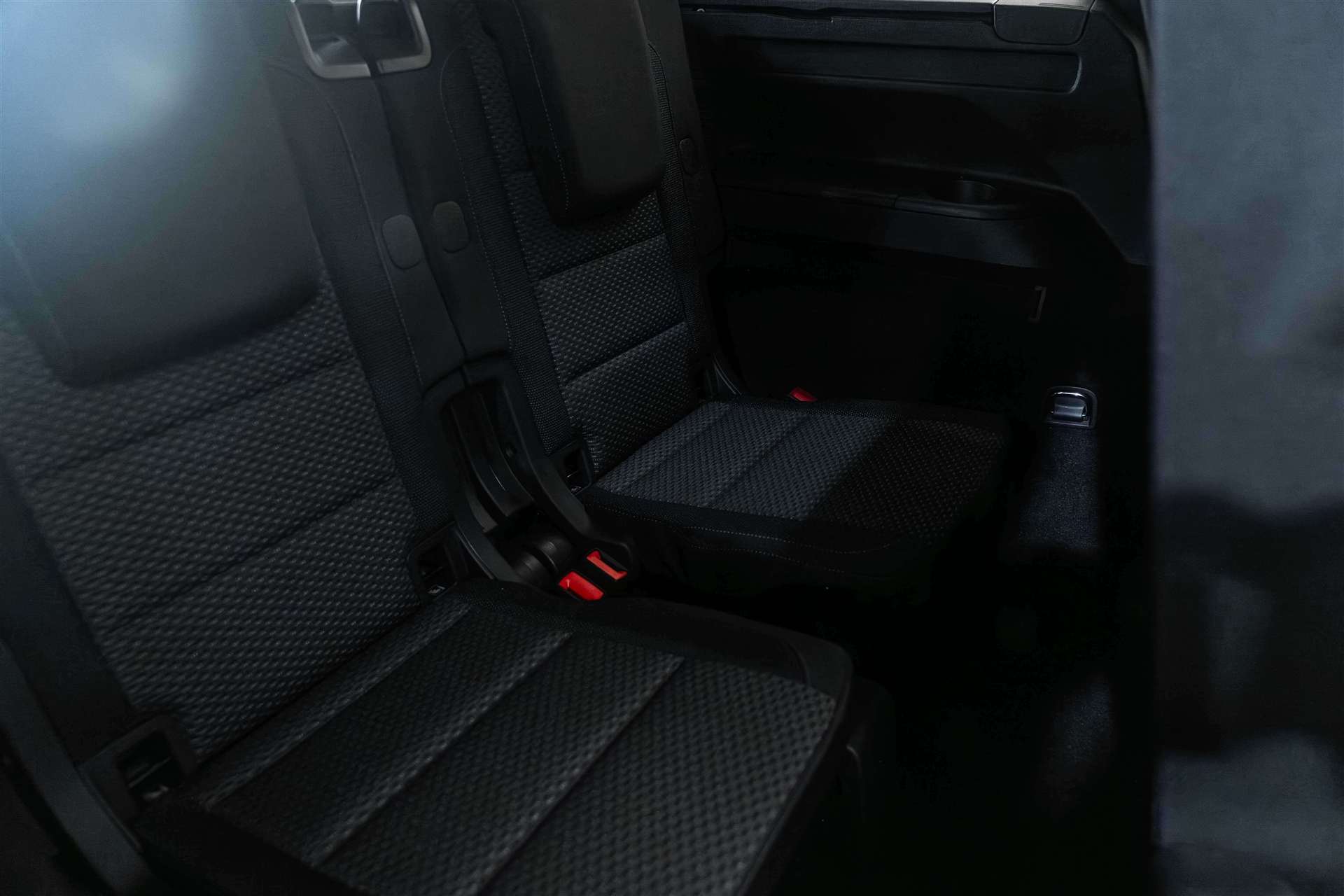 VW Touran 1.5 TSi EVO Comfortline Edition DSG-Automat 7-Plätzer-image-15