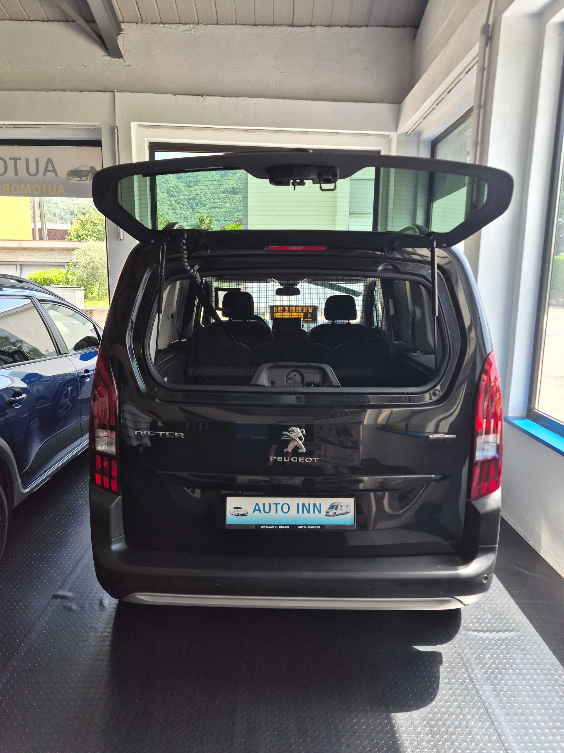 PEUGEOT Rifter 1.5 BlueHDi GT Line EAT8 - 5 POSTI - AUTOMATICA-image-4
