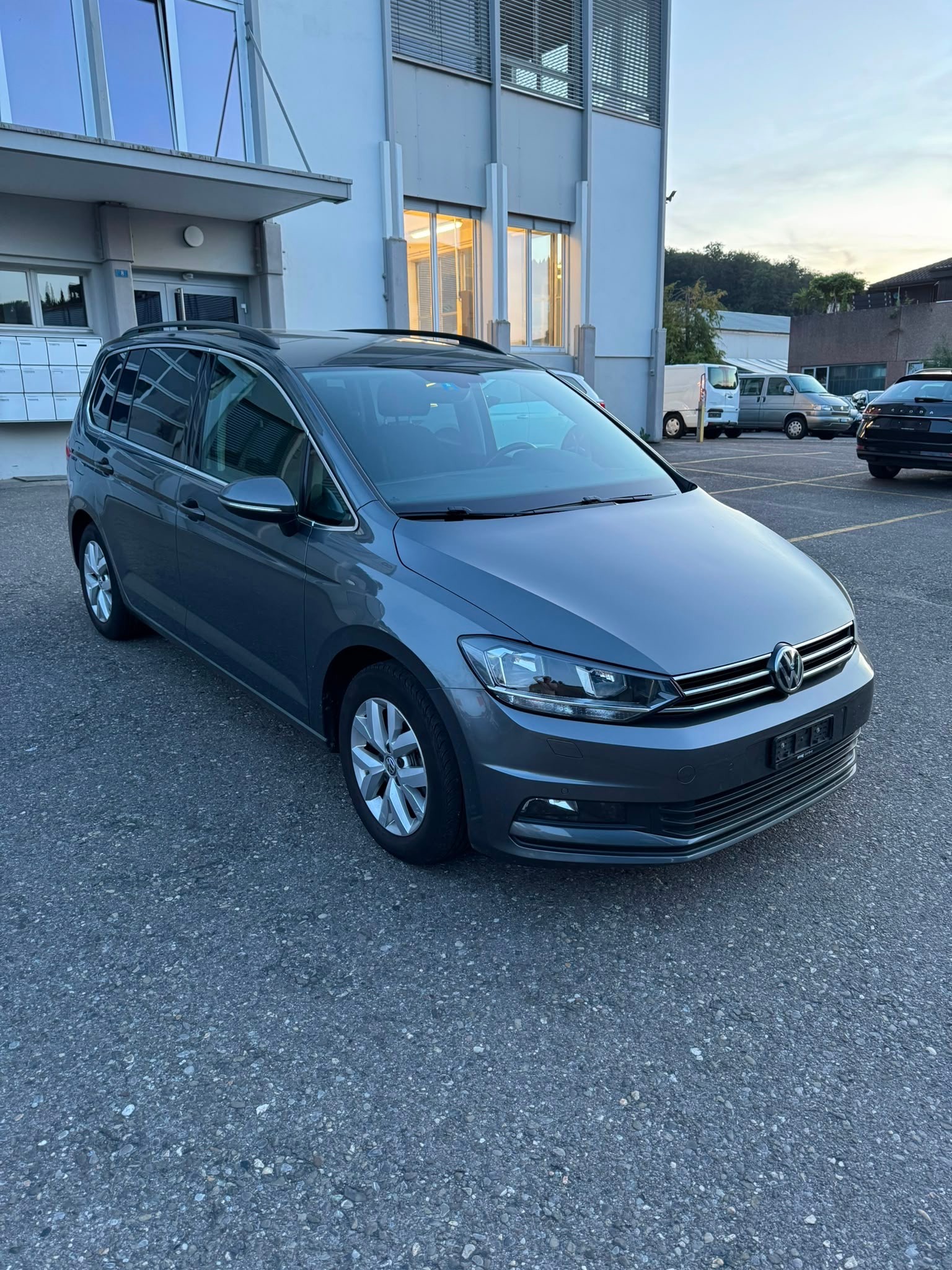 VW Touran 1.5 TSI EVO 7-Plätze DSG-showroom-element-2