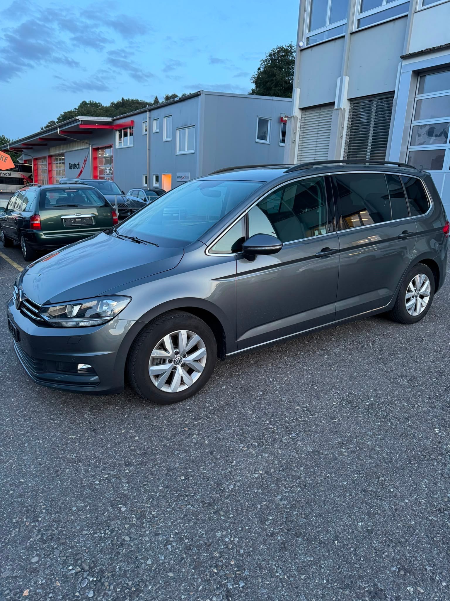 VW Touran 1.5 TSI EVO 7-Plätze DSG-showroom-element-3