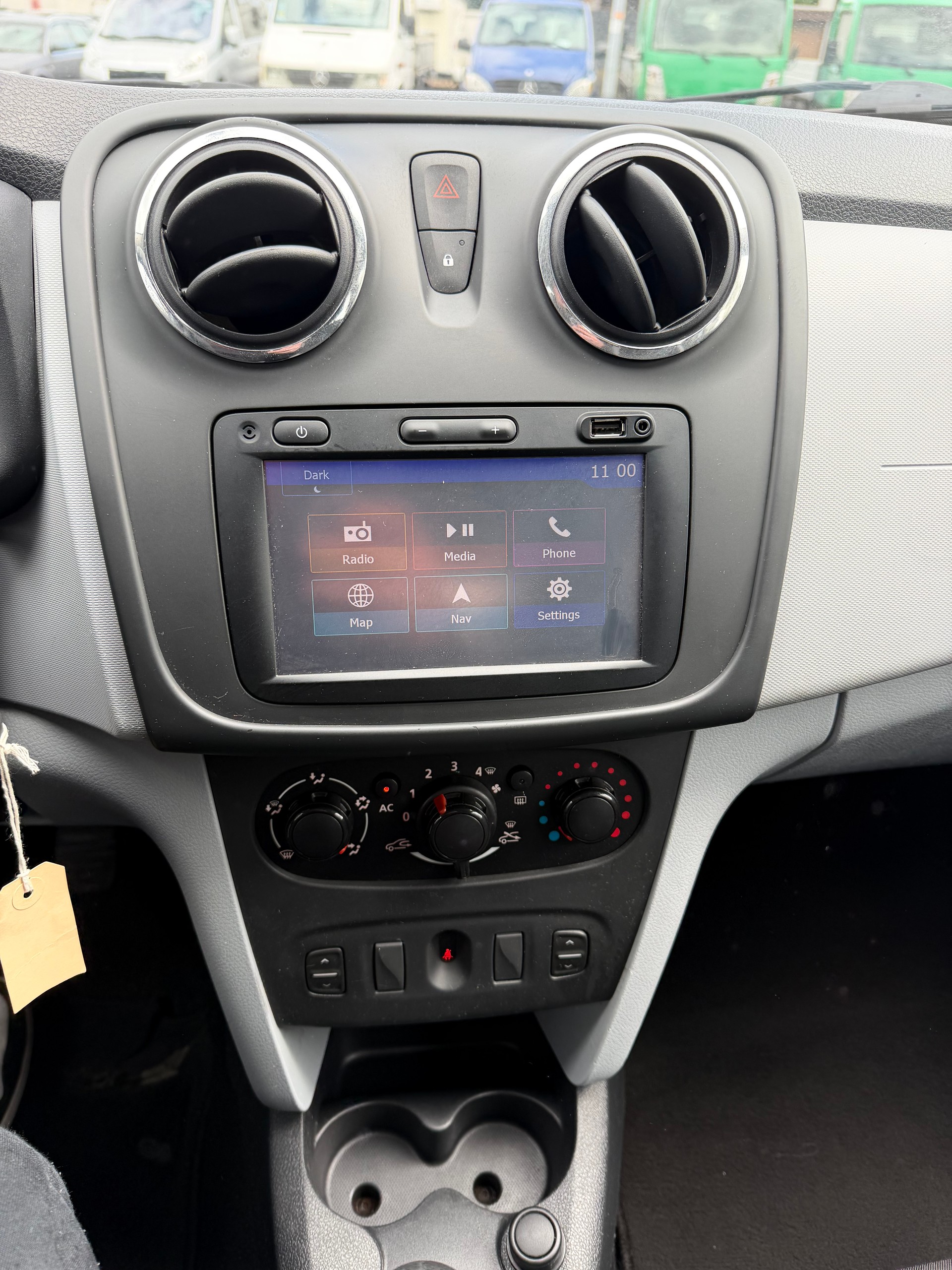 DACIA Sandero Tce 90 Ambiance-image-10