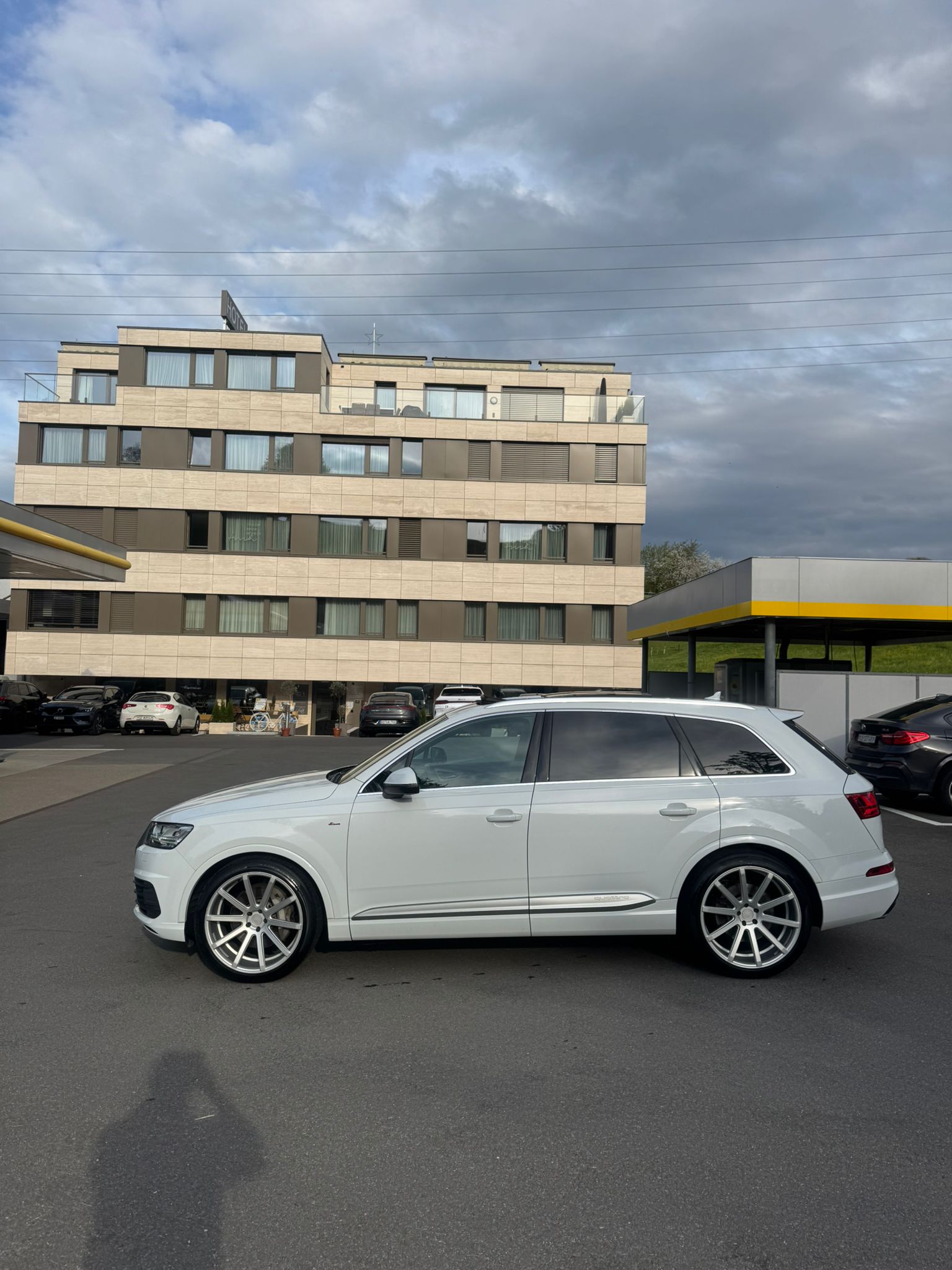 AUDI Q7 3.0 TDI quattro tiptronic-showroom-element-3