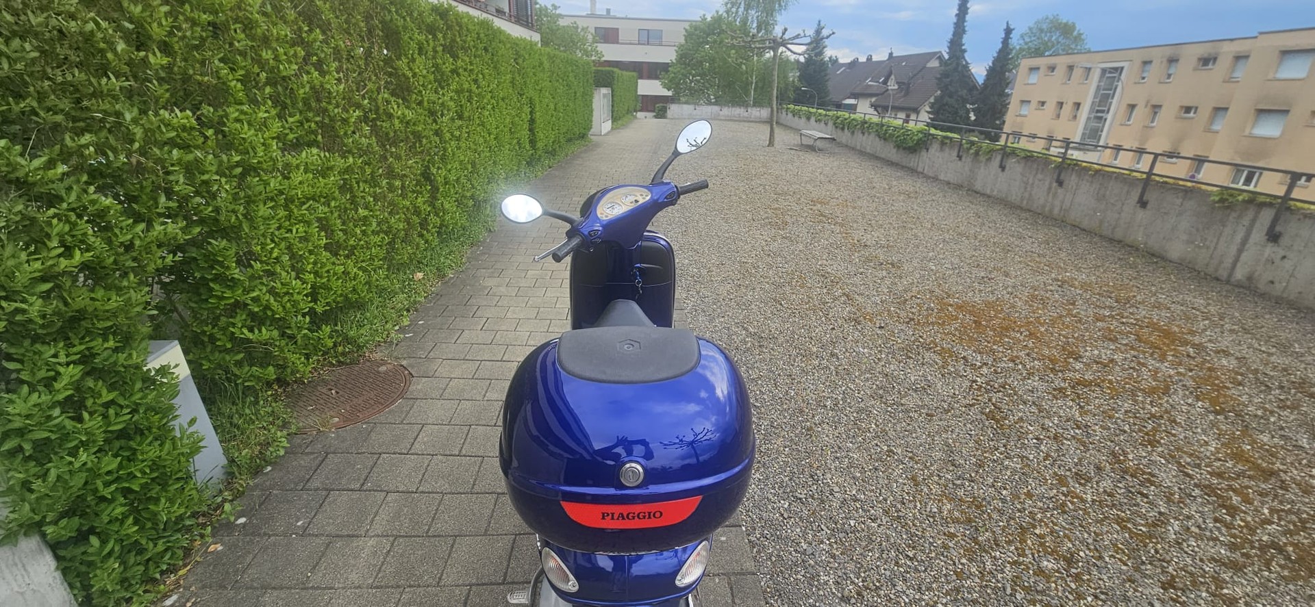 PIAGGIO Vespa 125 ET4-image-3