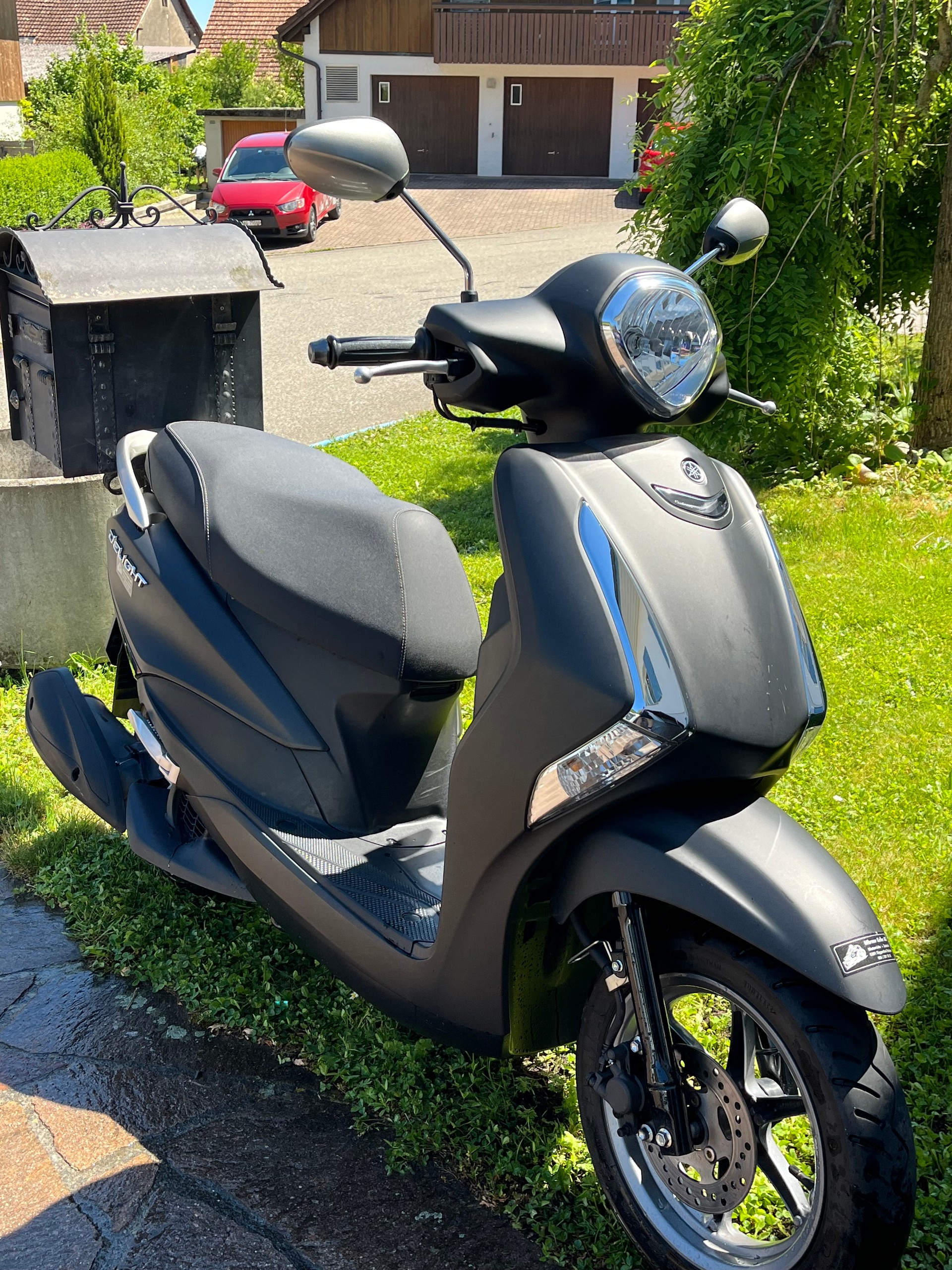 YAMAHA D'elight LTS 125-image-0