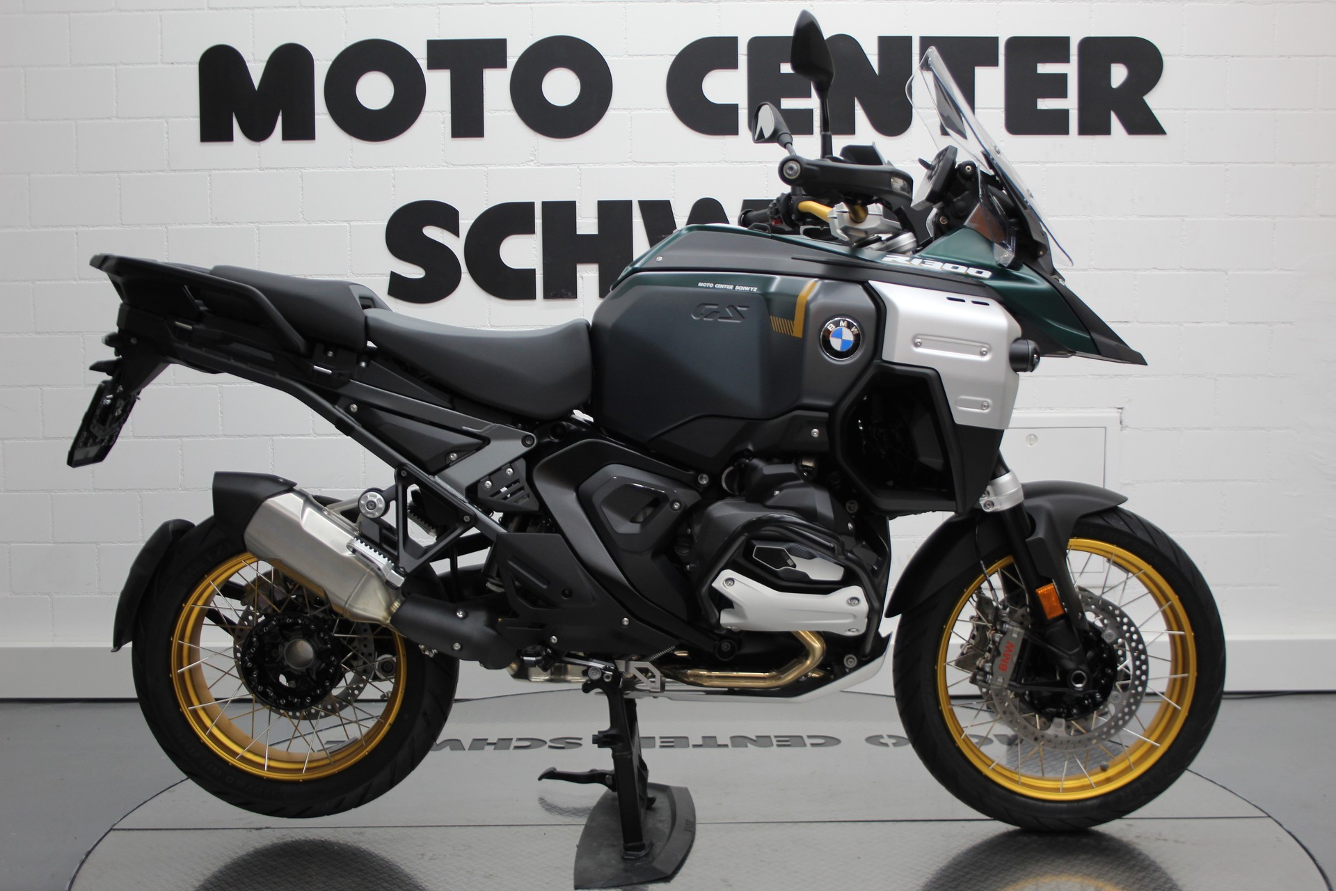 BMW R 1300 GS Adventure-image-0