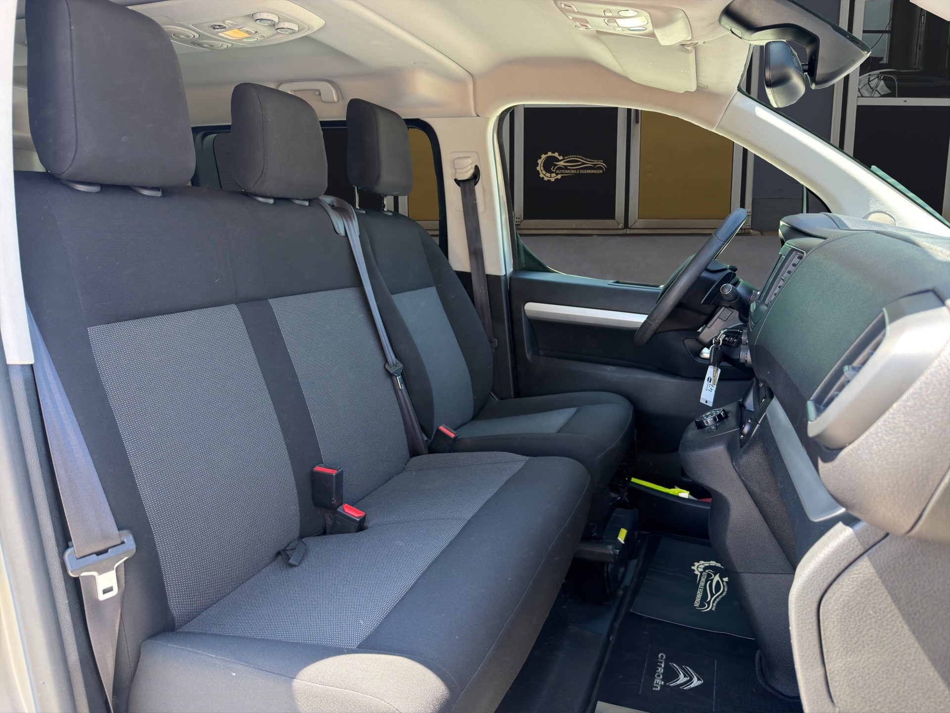 CITROEN Spacetourer M 2.0 BlueHDi 180 Business S/S-image-9
