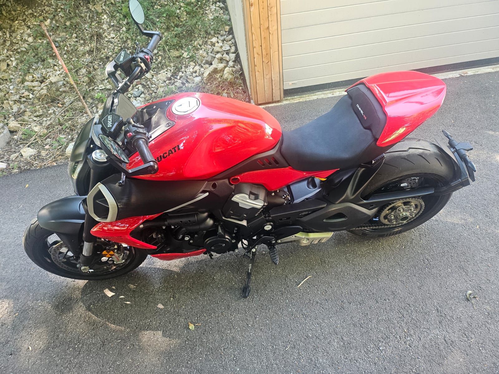 DUCATI Diavel V4 einige kratzer quelques égratinures-image-14