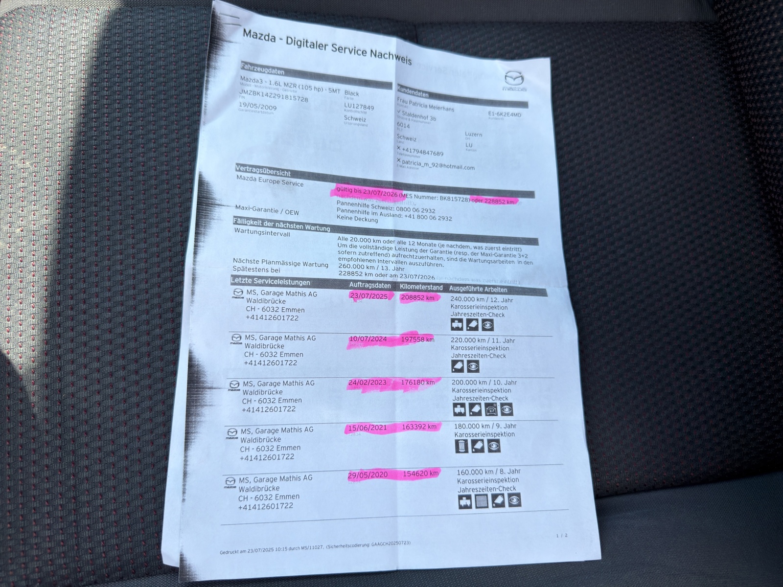 MAZDA 3 1.6 Hatchback-image-9