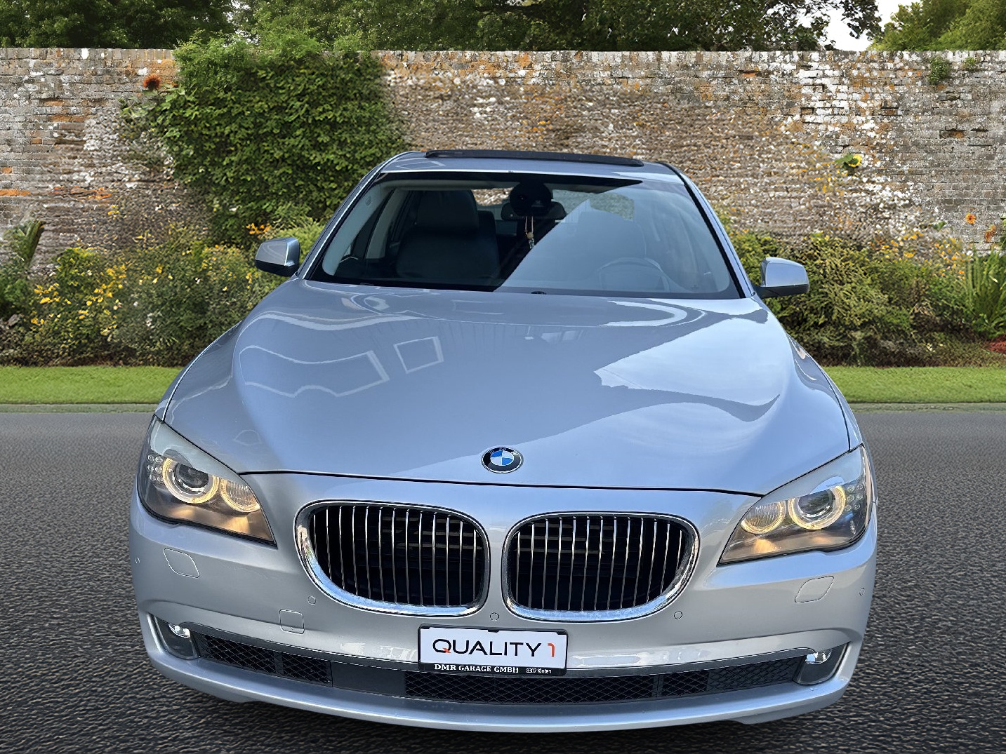 BMW 750i xDrive-image-7