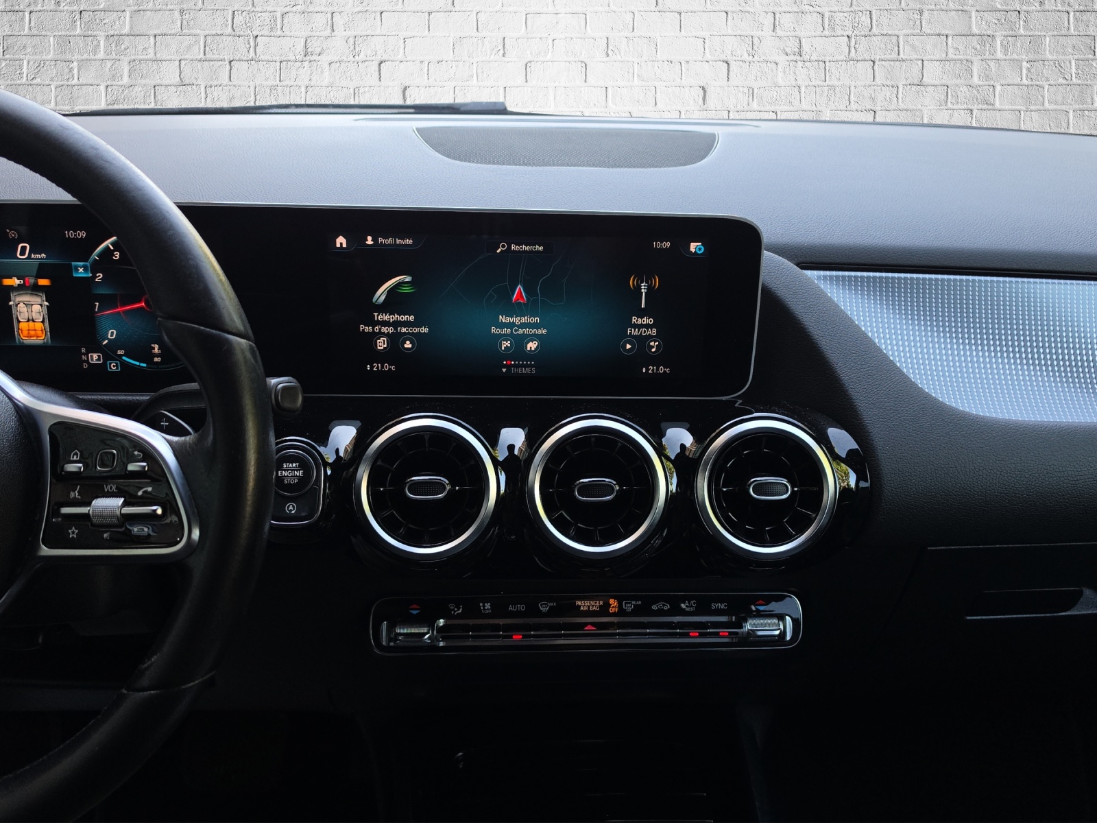 MERCEDES-BENZ B 200 Progressive 7G-DCT-image-13