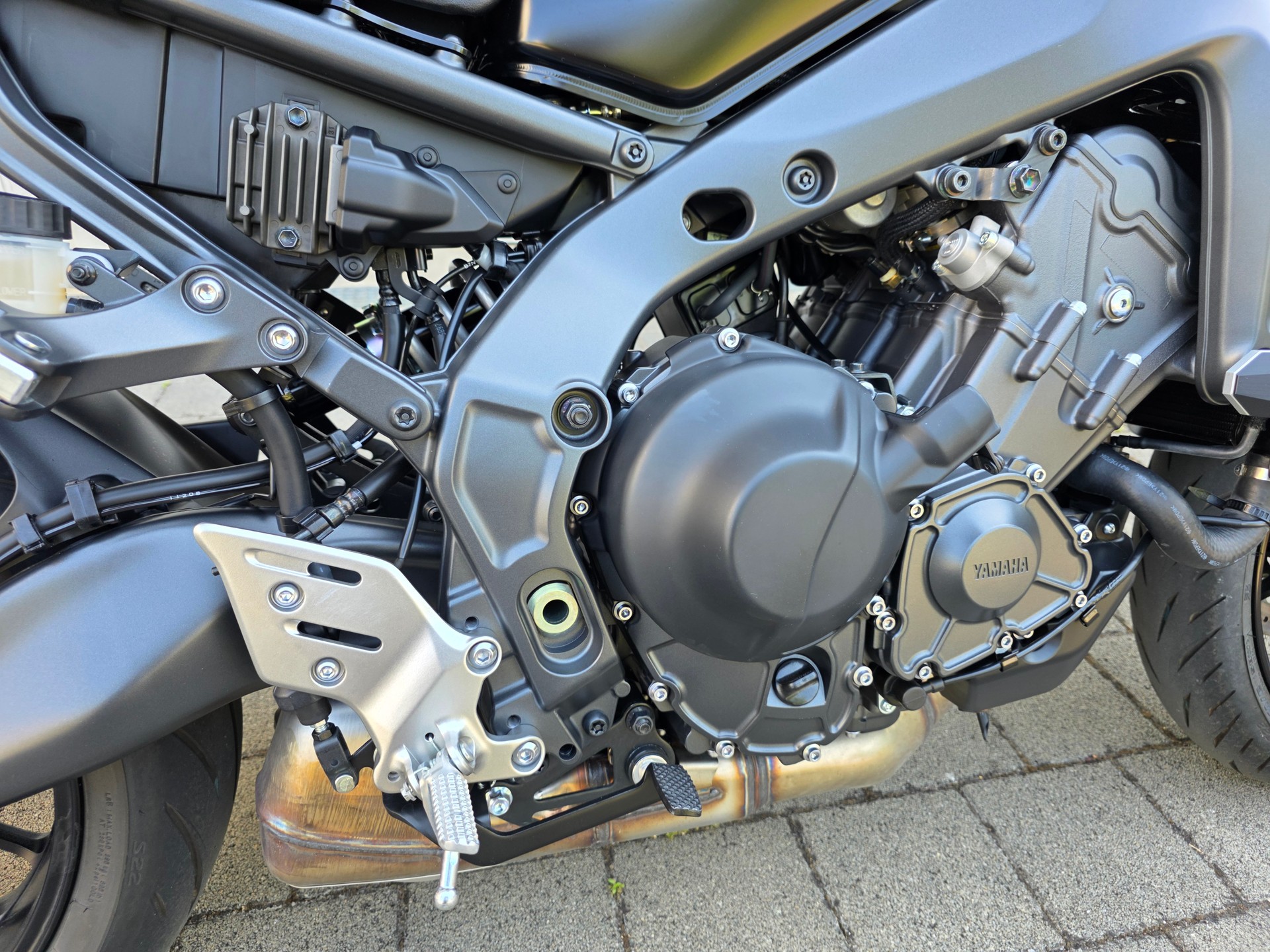 YAMAHA MT-09-image-3